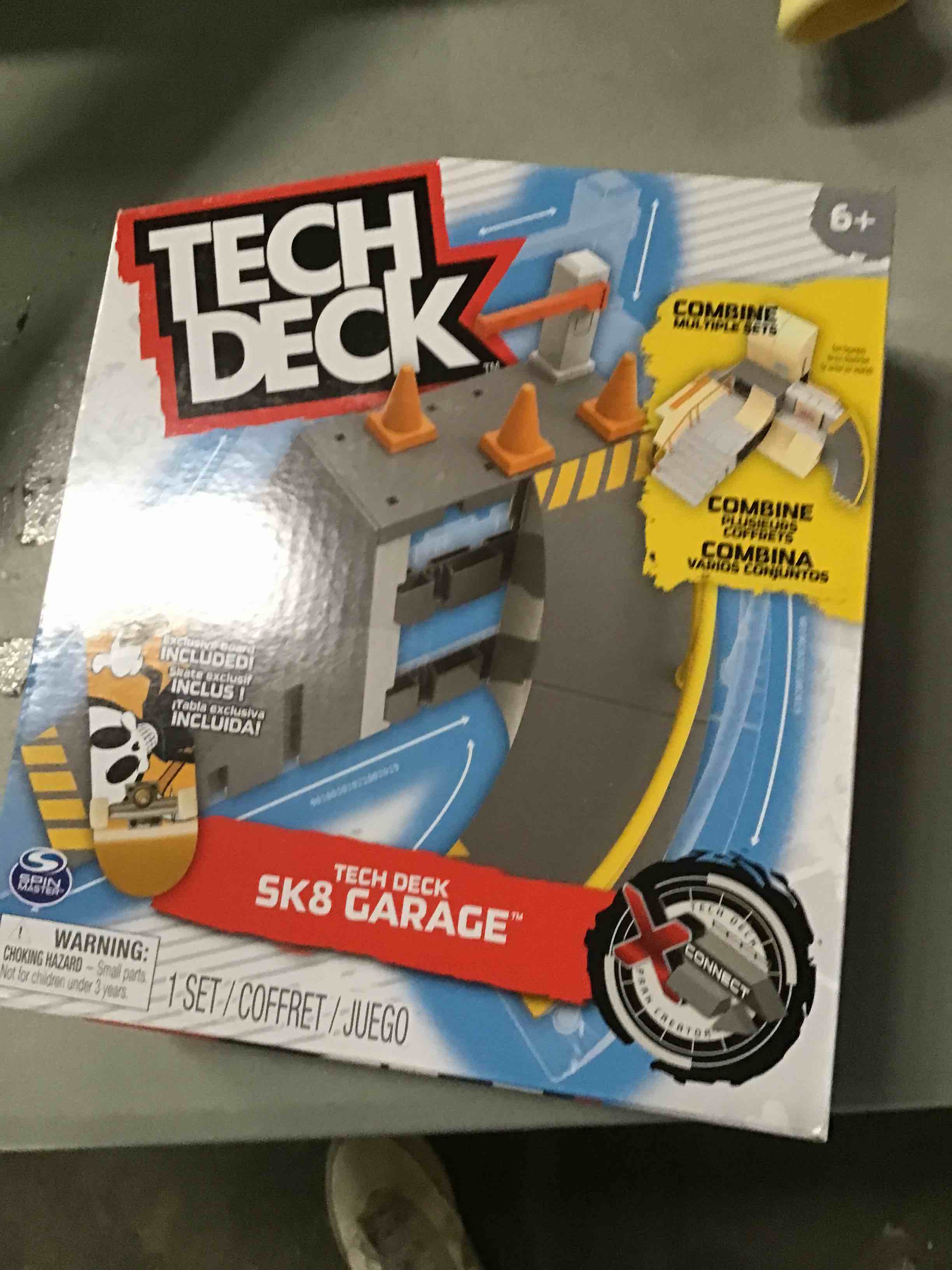 https://s3.amazonaws.com/lotting-images-prod/bidfta/GRN5483632_1699021432954.jpeg