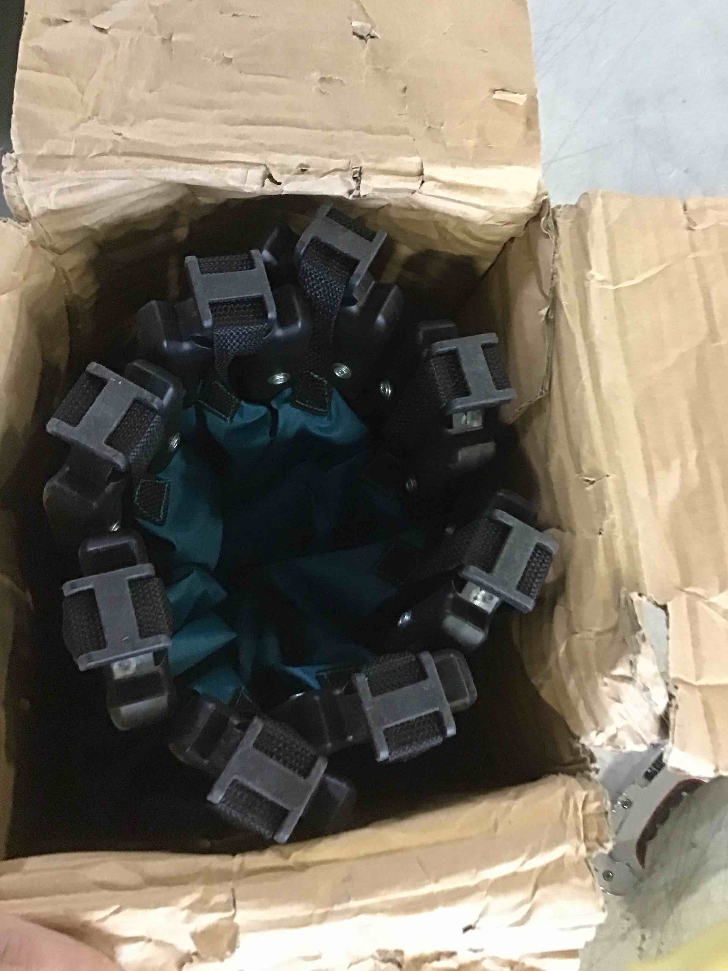 https://s3.amazonaws.com/lotting-images-prod/bidfta/GRN5485053_1699287240920.jpeg