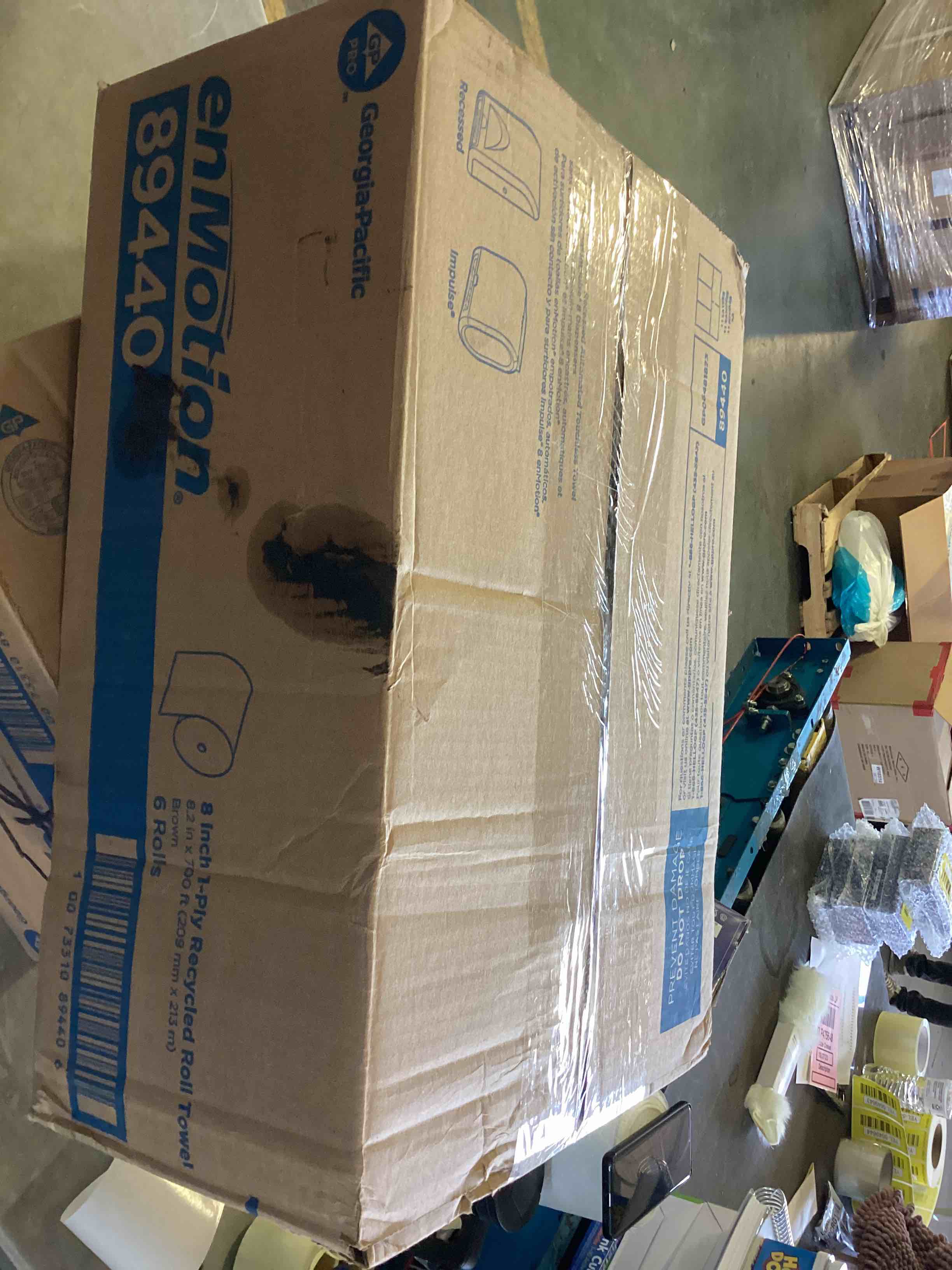 https://s3.amazonaws.com/lotting-images-prod/bidfta/GRN5487004_1699976714356.jpeg