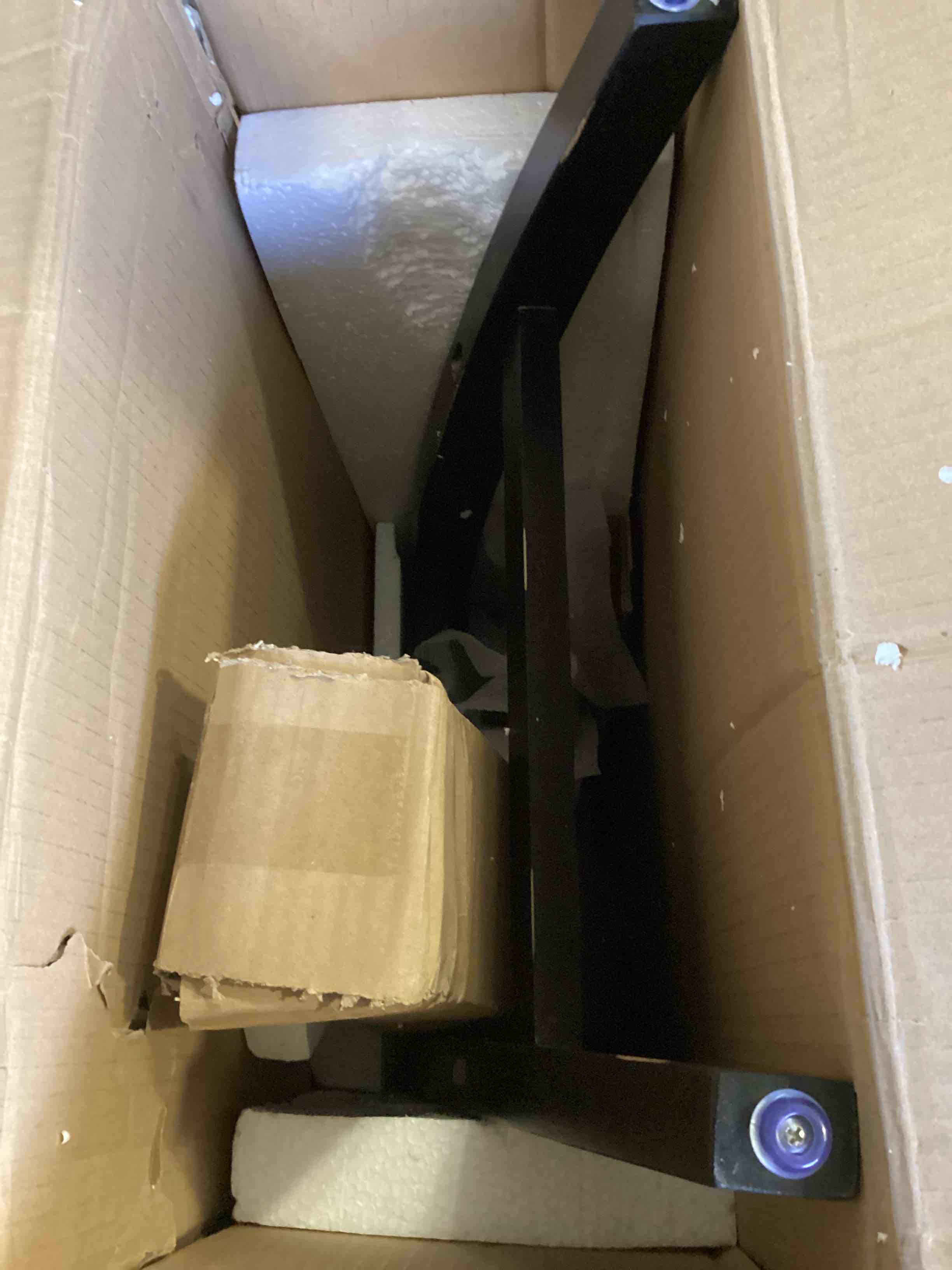 https://s3.amazonaws.com/lotting-images-prod/bidfta/GRN5487146_1700157137646.jpeg