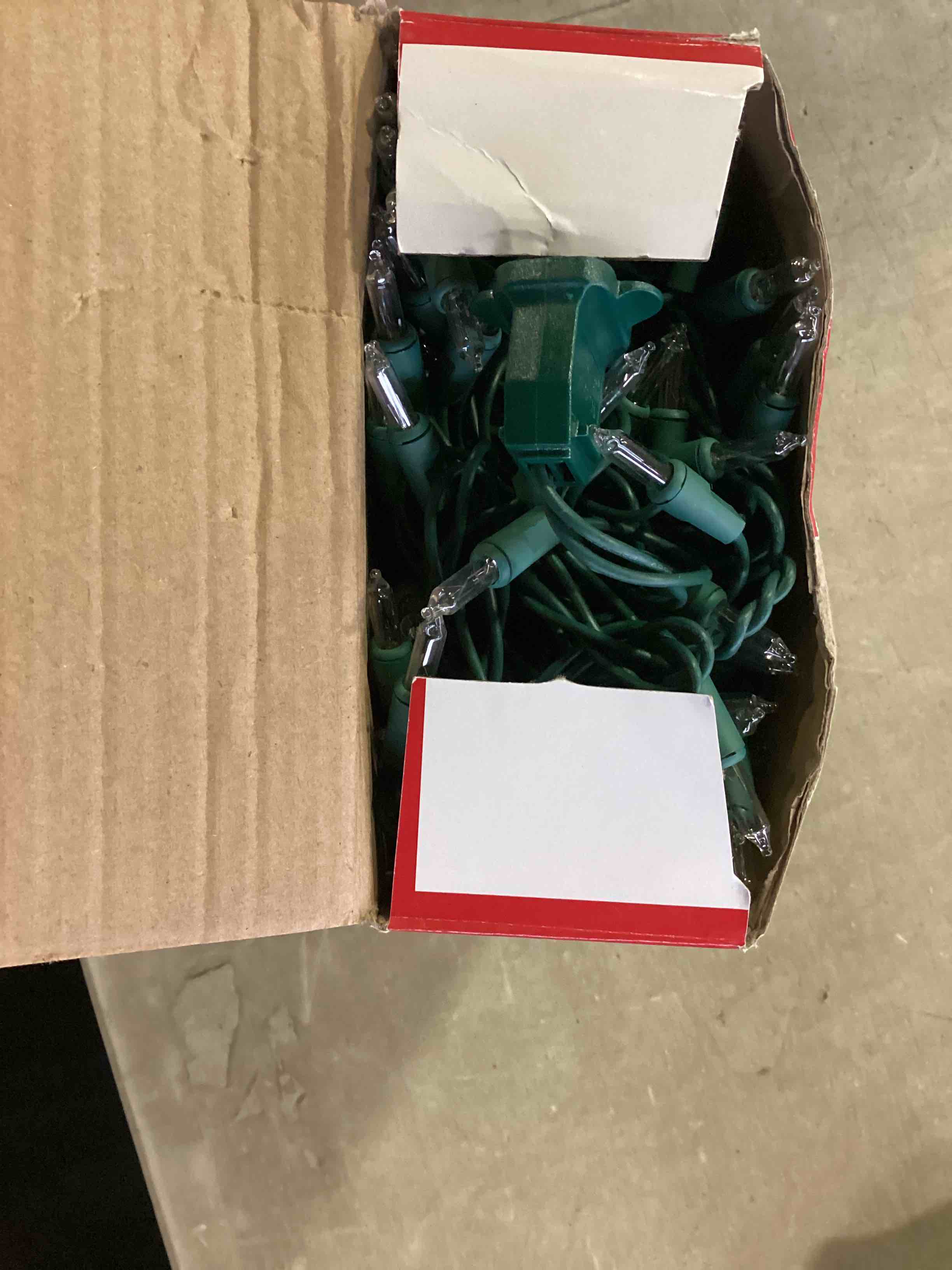 https://s3.amazonaws.com/lotting-images-prod/bidfta/GRN5487367_1700662724217.jpeg
