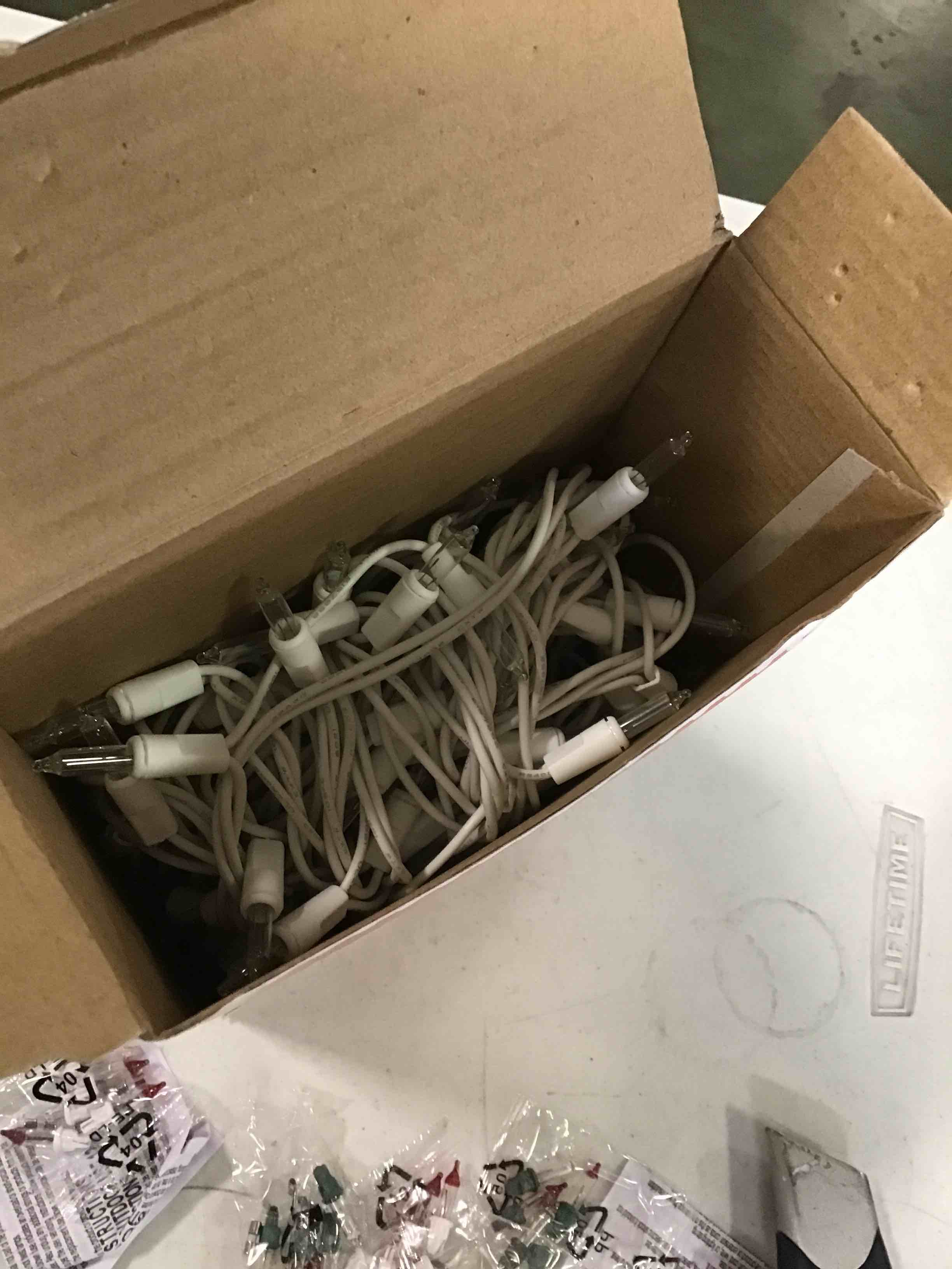 https://s3.amazonaws.com/lotting-images-prod/bidfta/GRN5489817_1702484878769.jpeg