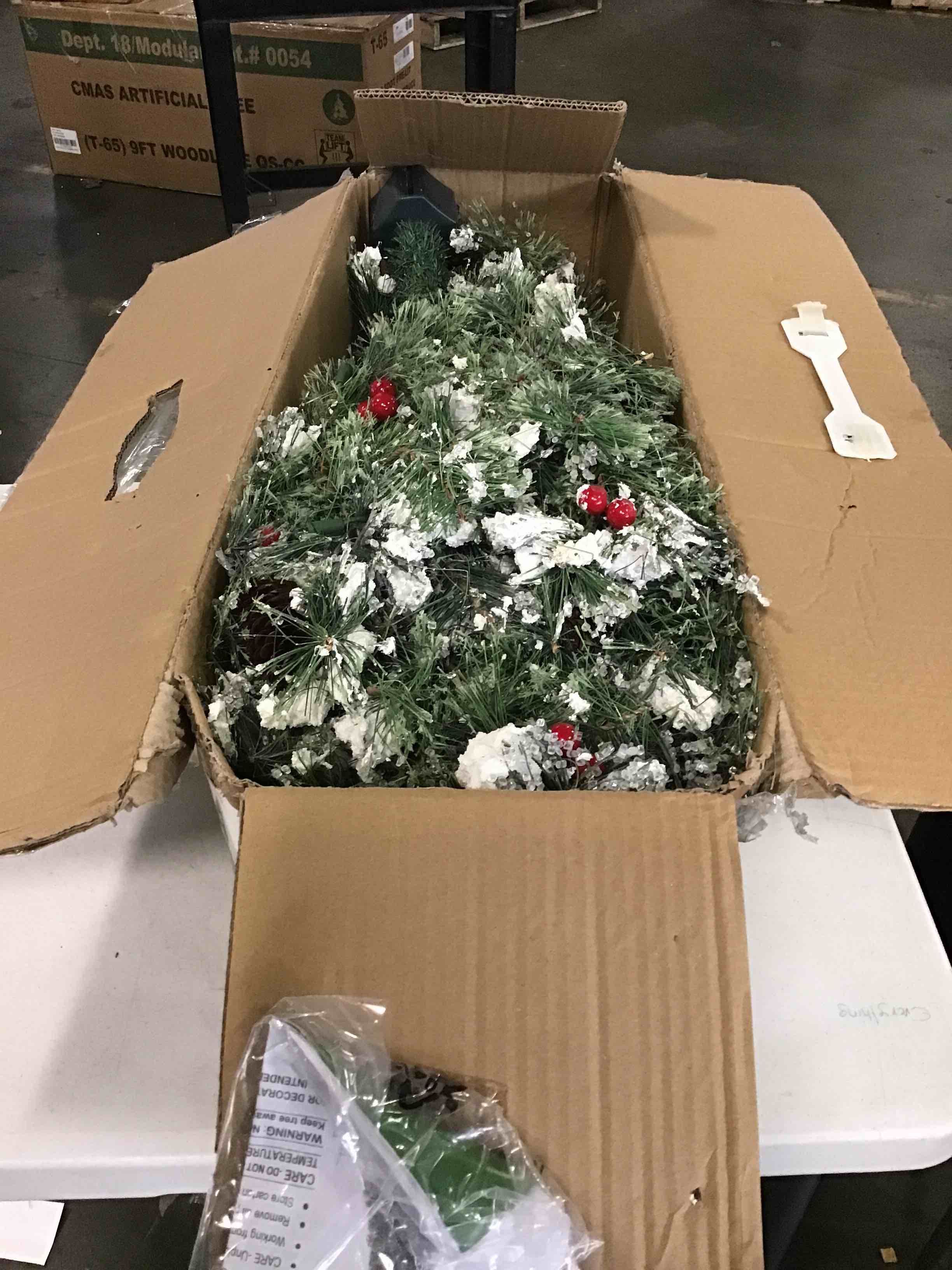 https://s3.amazonaws.com/lotting-images-prod/bidfta/GRN5489833_1702490804015.jpeg