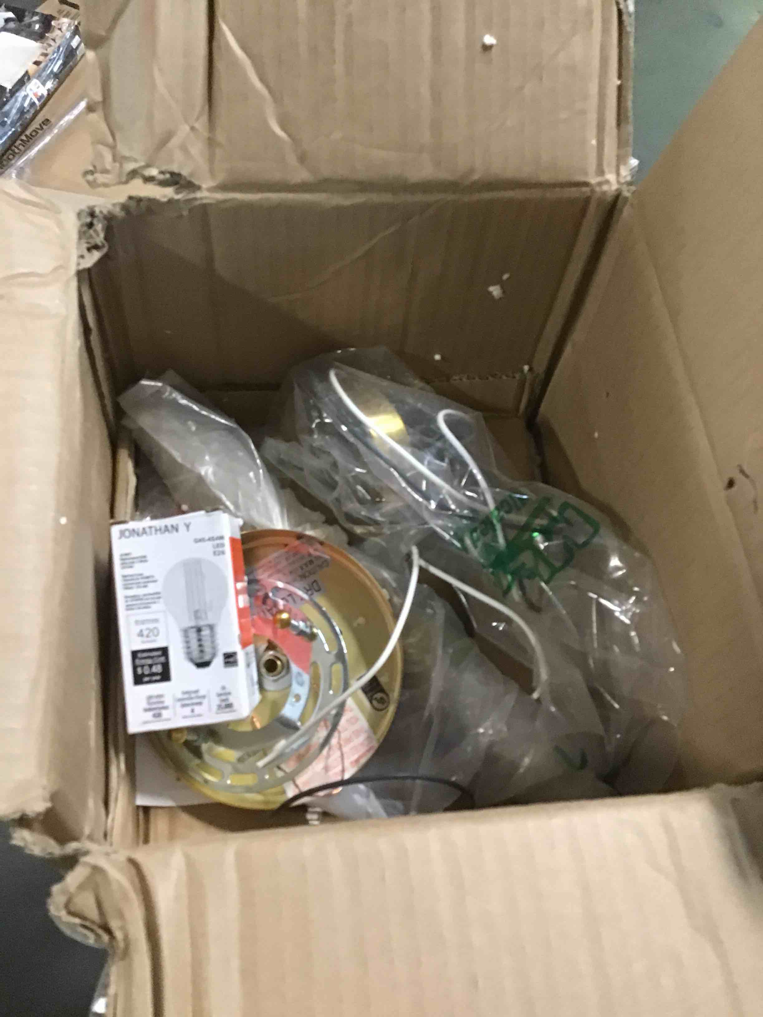 https://s3.amazonaws.com/lotting-images-prod/bidfta/GRN5489879_1702499464233.jpeg