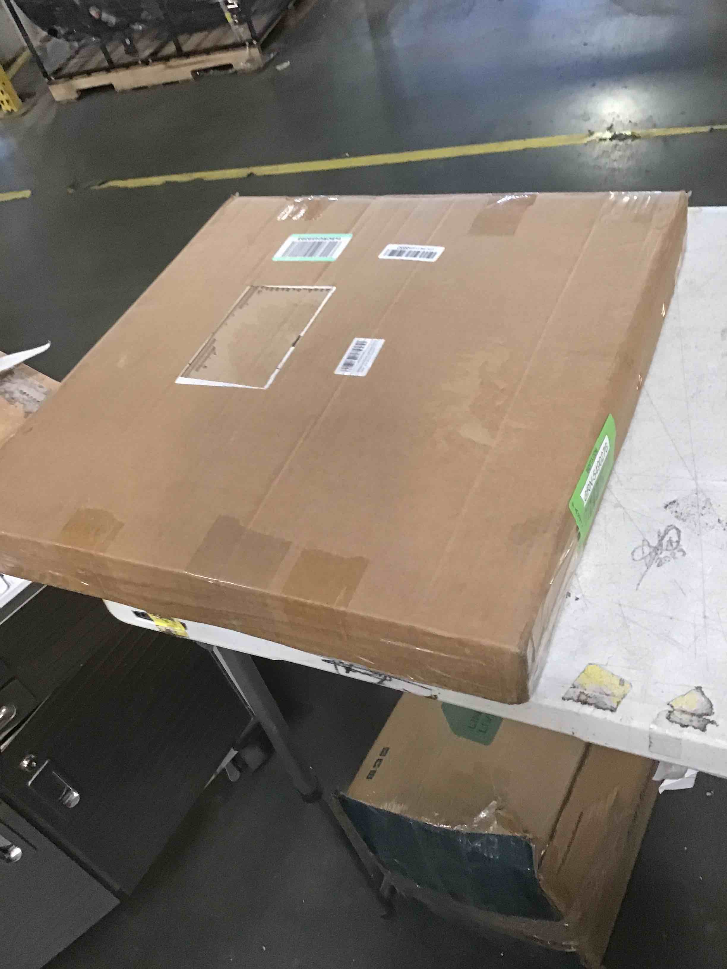 https://s3.amazonaws.com/lotting-images-prod/bidfta/GRN5490276_1703087279400.jpeg