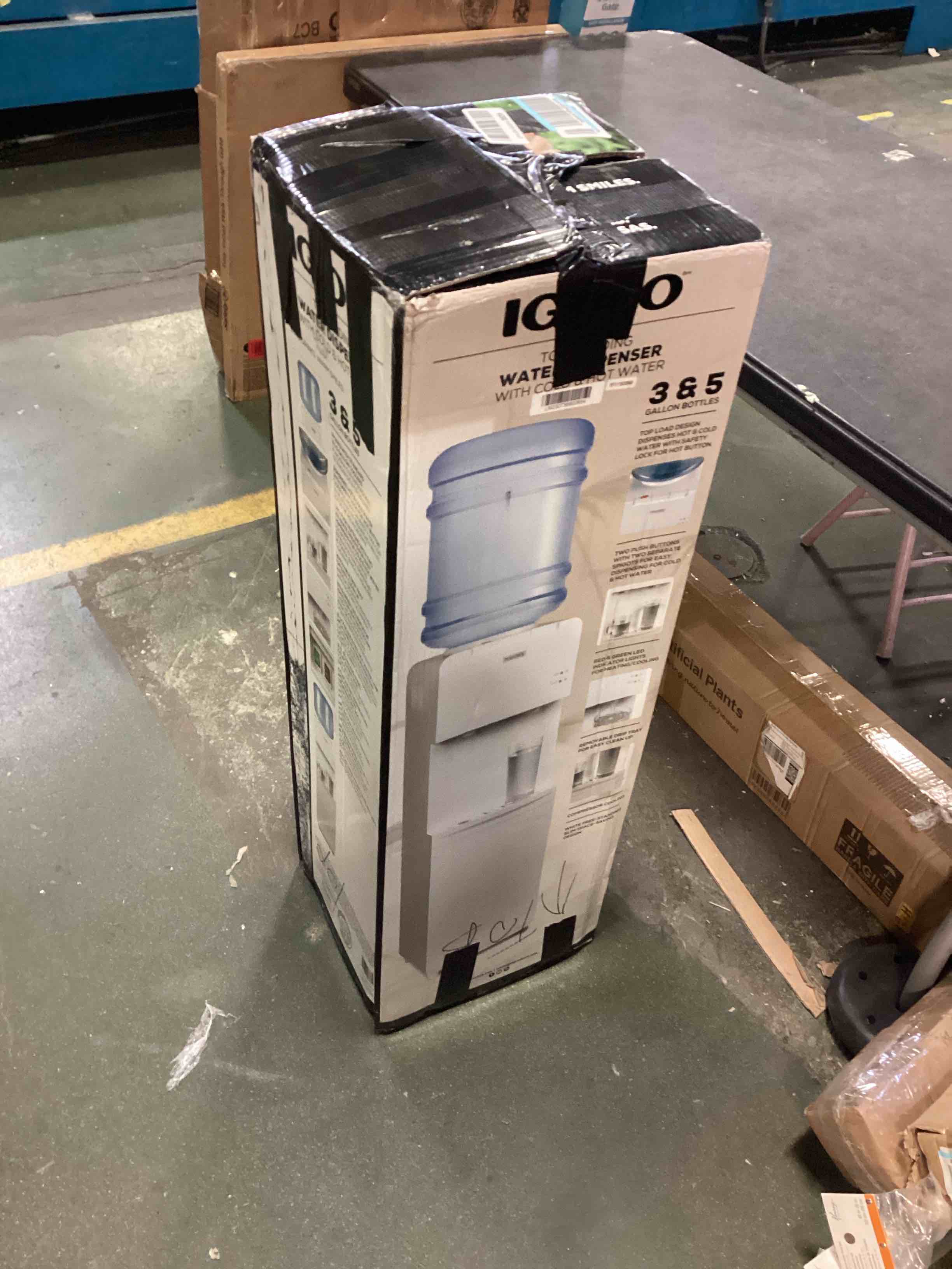 https://s3.amazonaws.com/lotting-images-prod/bidfta/GRN5491394_1699386834642.jpeg