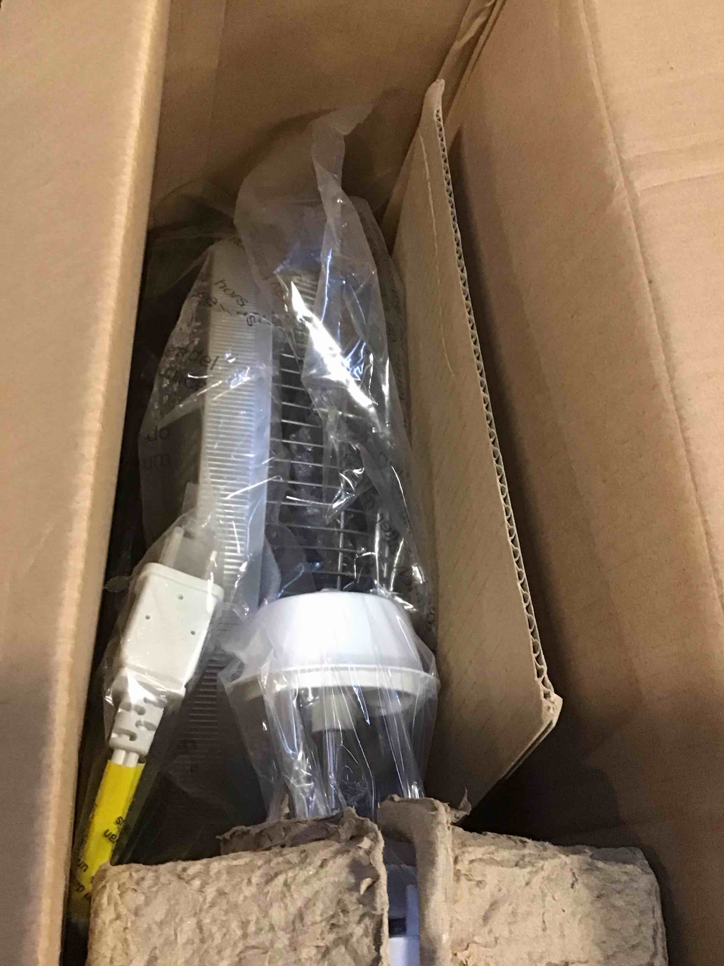 https://s3.amazonaws.com/lotting-images-prod/bidfta/GRN5504332_1701982573016.jpeg