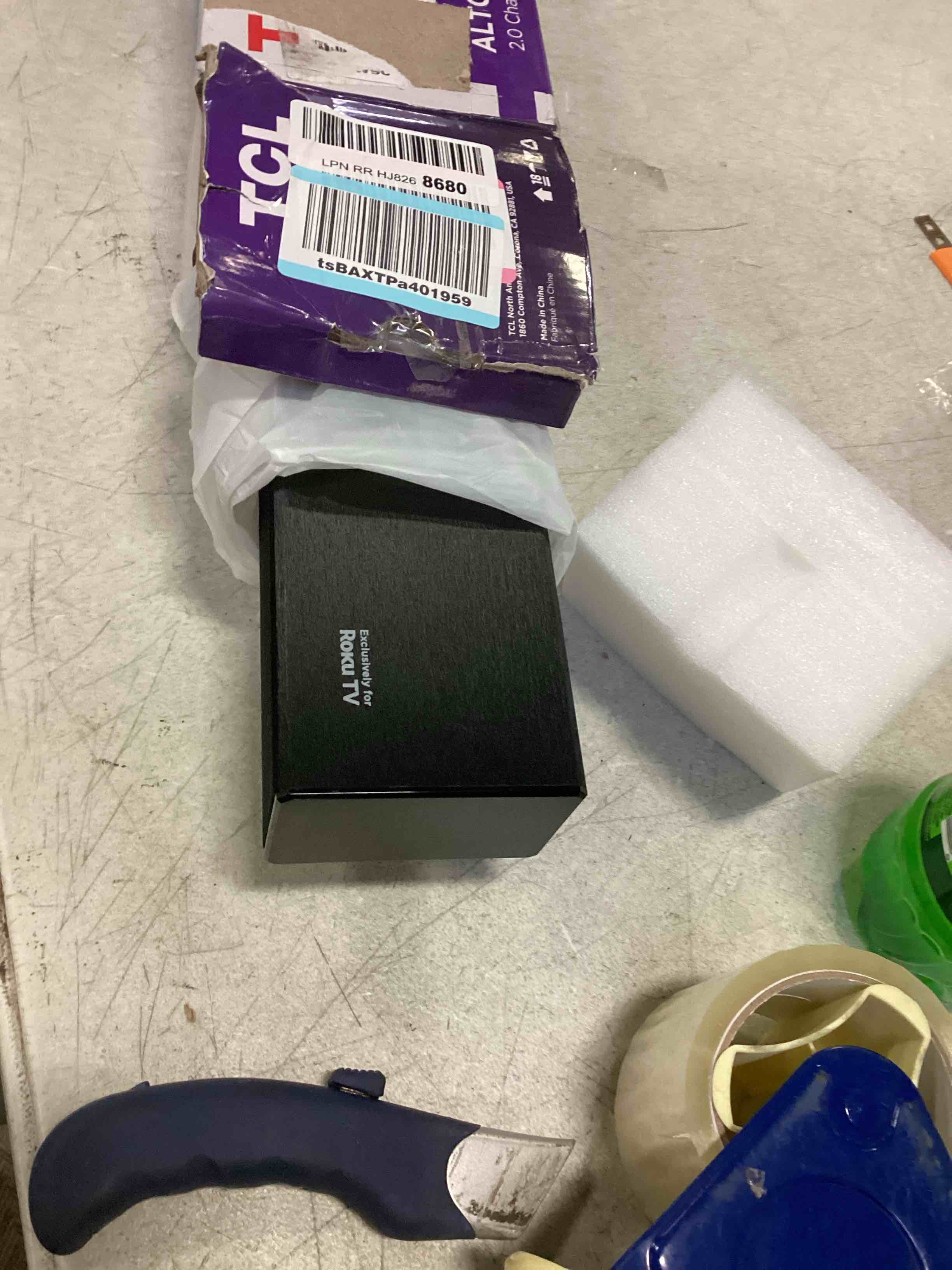 https://s3.amazonaws.com/lotting-images-prod/bidfta/GRN5504548_1702065415946.jpeg