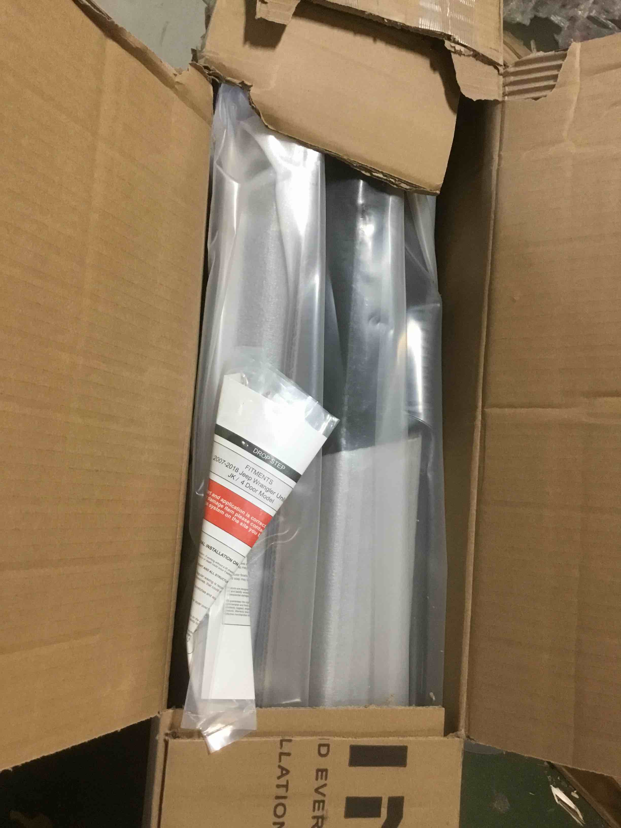 https://s3.amazonaws.com/lotting-images-prod/bidfta/GRN5504958_1702572269925.jpeg