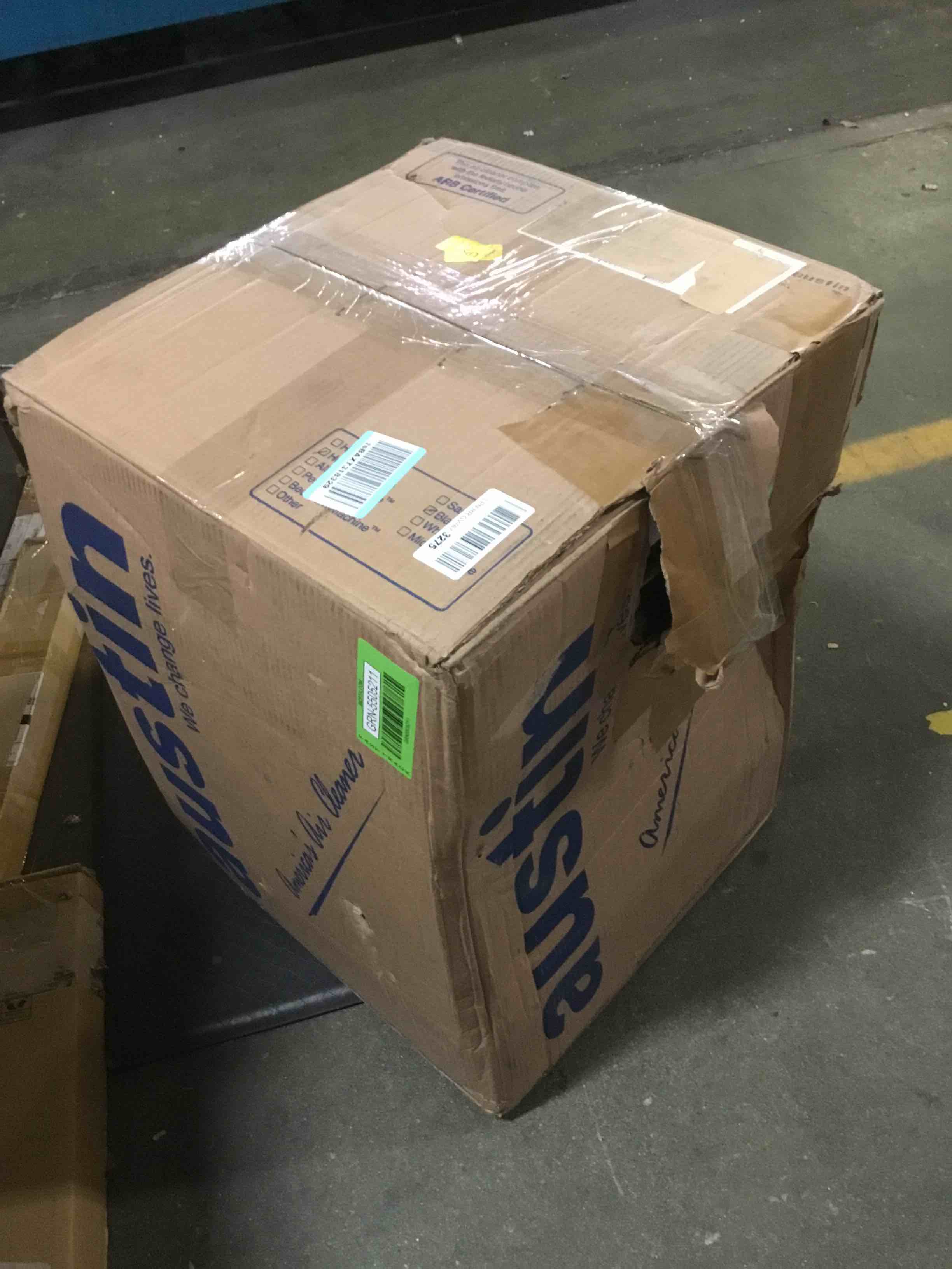 https://s3.amazonaws.com/lotting-images-prod/bidfta/GRN5505211_1702668077659.jpeg