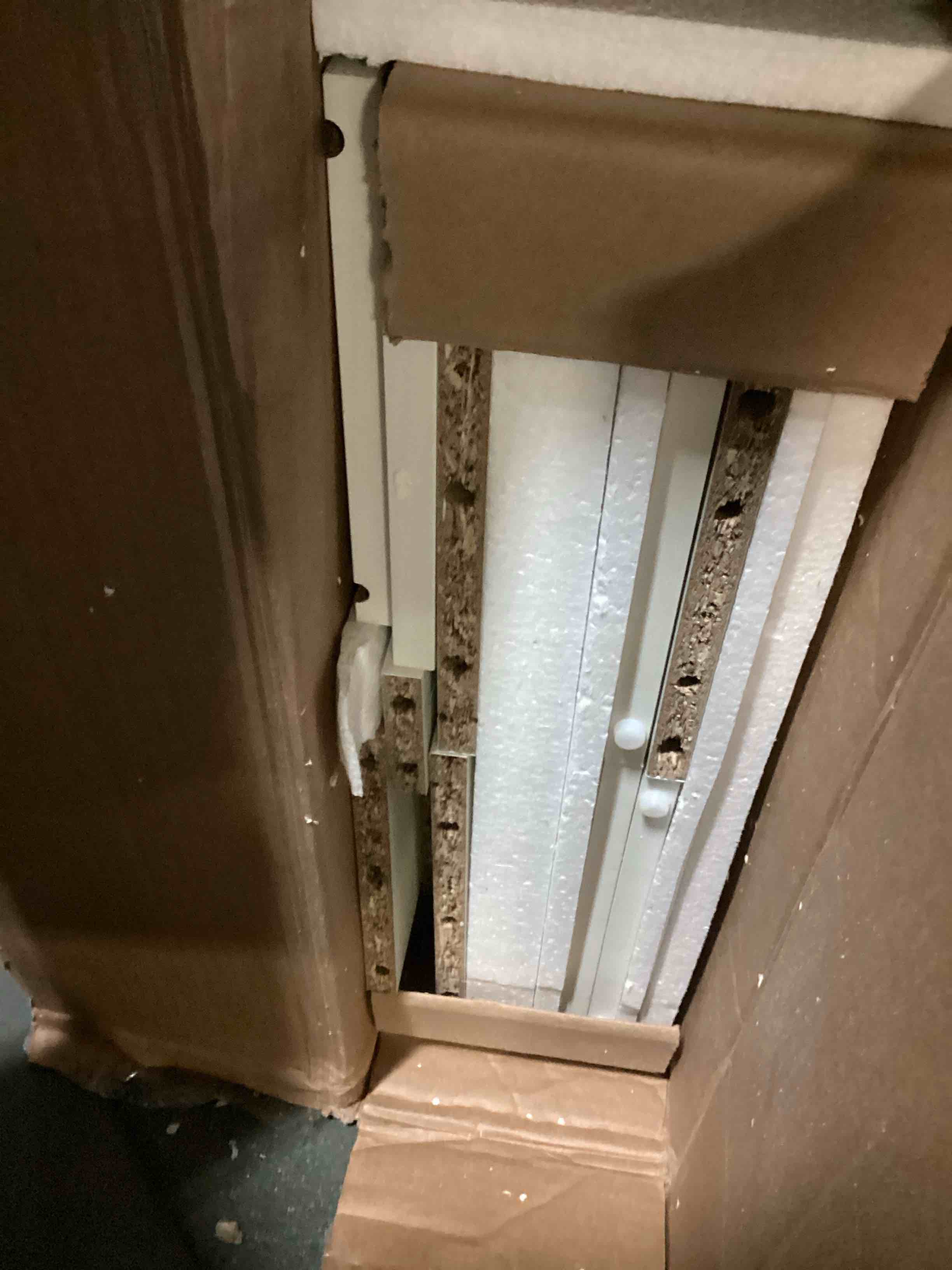 https://s3.amazonaws.com/lotting-images-prod/bidfta/GRN5505439_1702912793238.jpeg