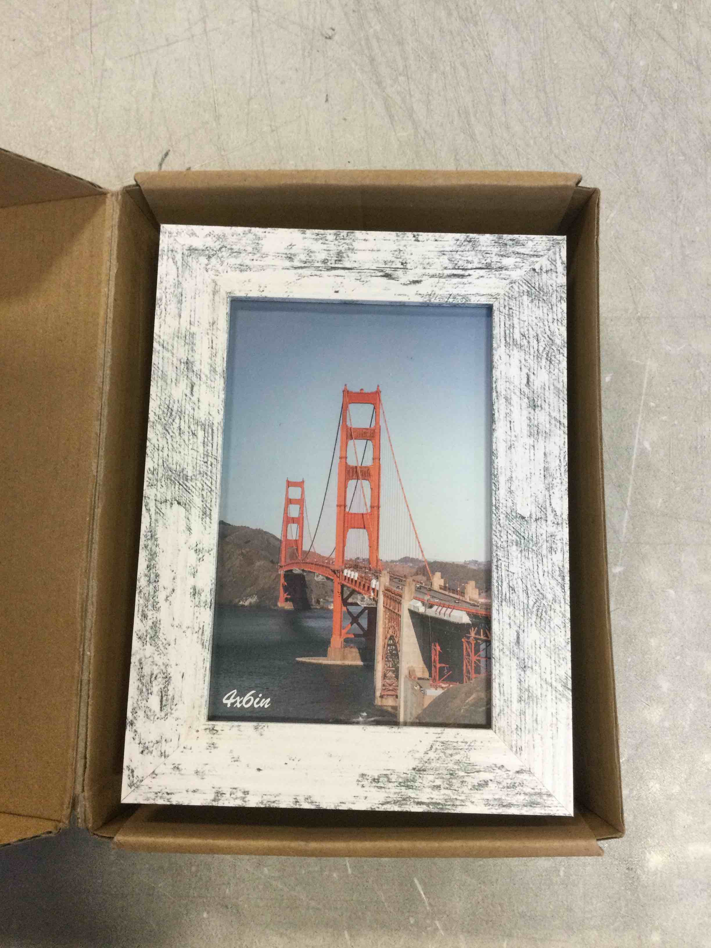 https://s3.amazonaws.com/lotting-images-prod/bidfta/GRN5509434_1704292760037.jpeg