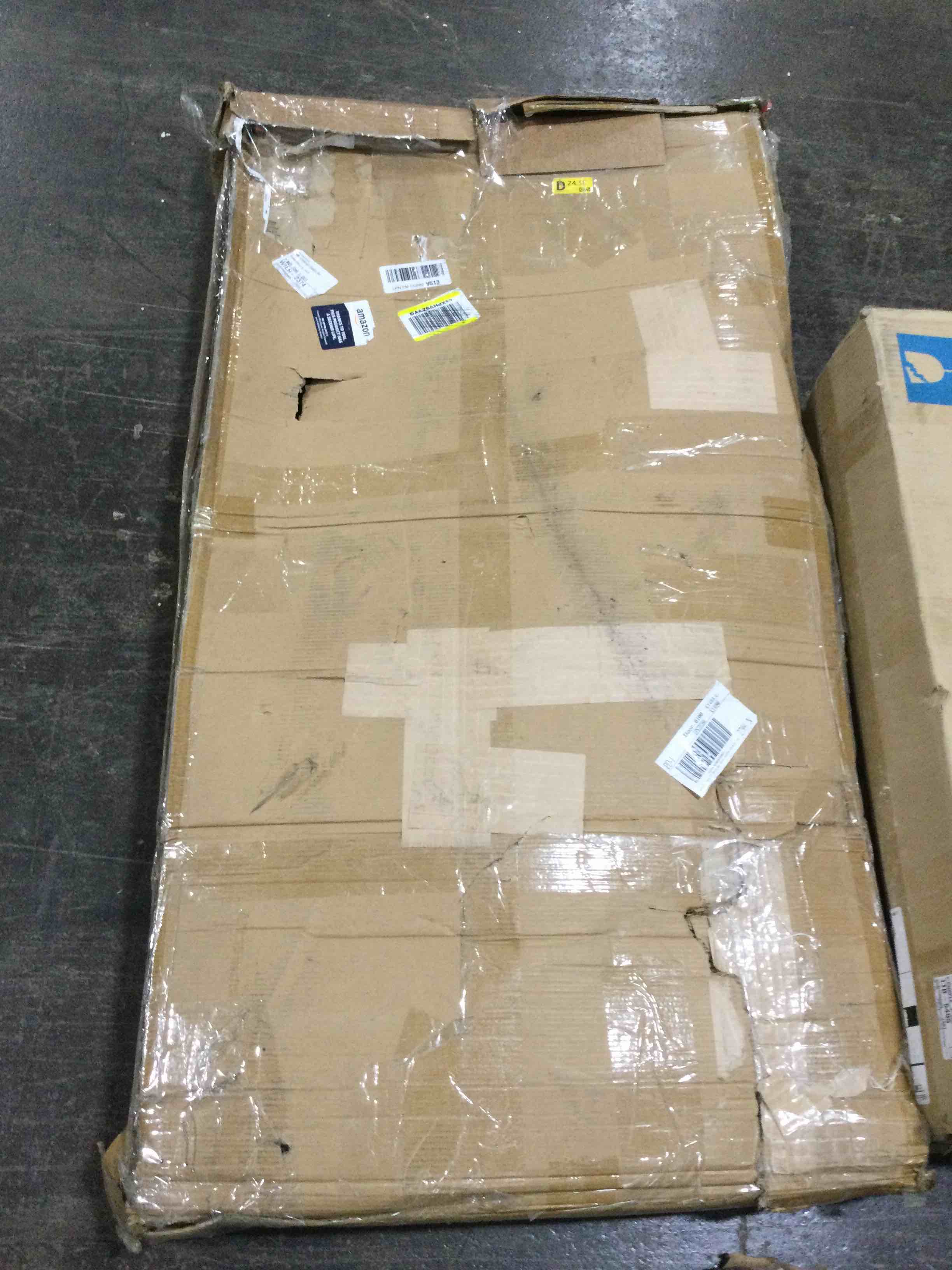 https://s3.amazonaws.com/lotting-images-prod/bidfta/GRN5510332_1702930129495.jpeg