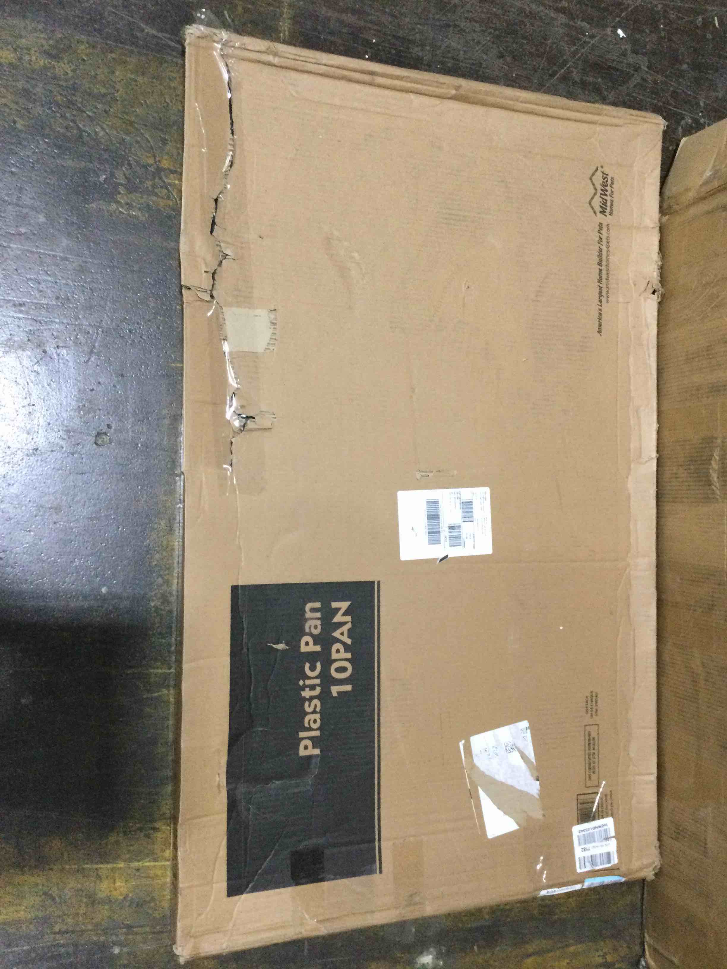https://s3.amazonaws.com/lotting-images-prod/bidfta/GRN5510345_1702931574293.jpeg