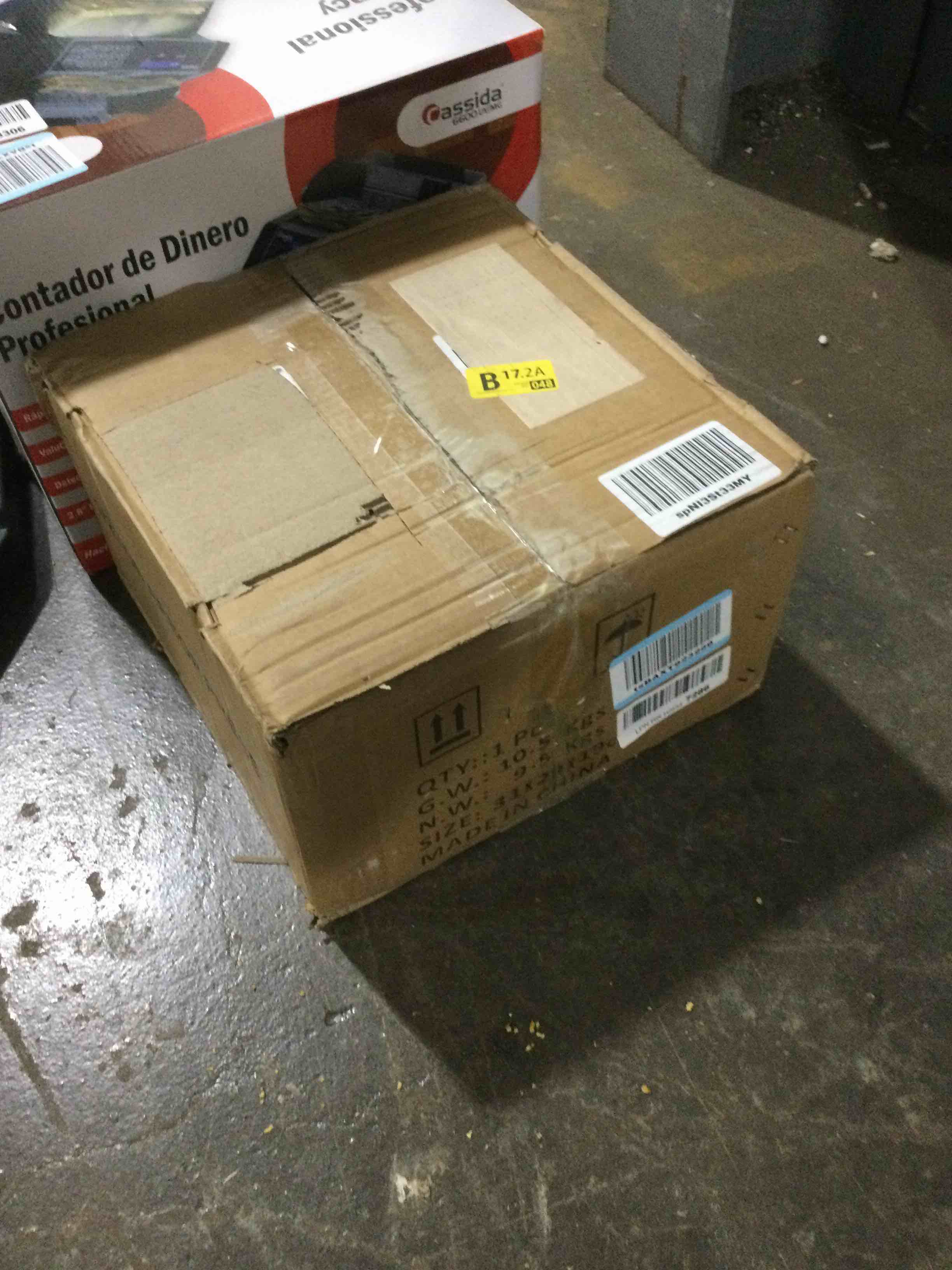 https://s3.amazonaws.com/lotting-images-prod/bidfta/GRN5510424_1702923870509.jpeg