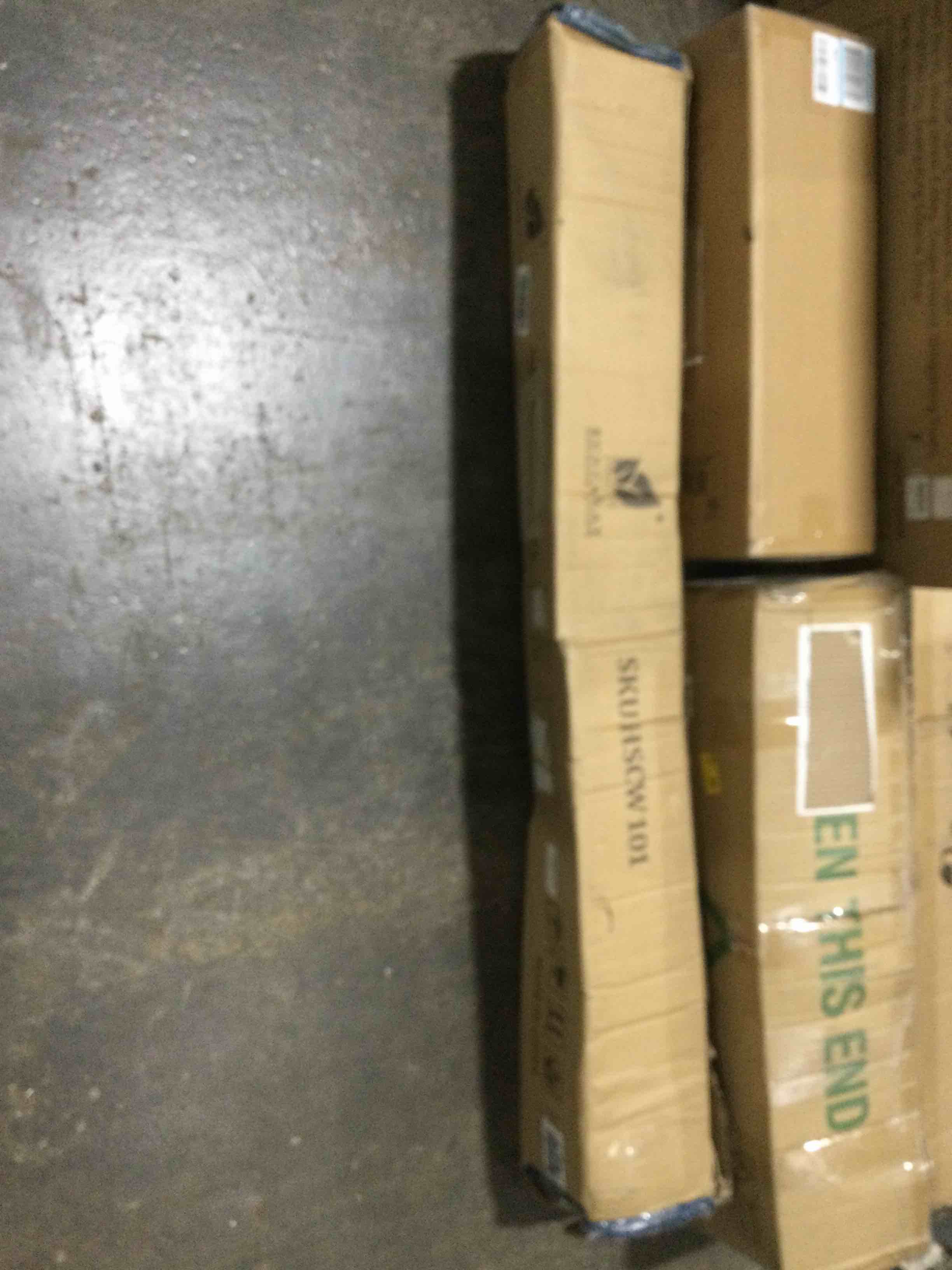 https://s3.amazonaws.com/lotting-images-prod/bidfta/GRN5510443_1702925099348.jpeg