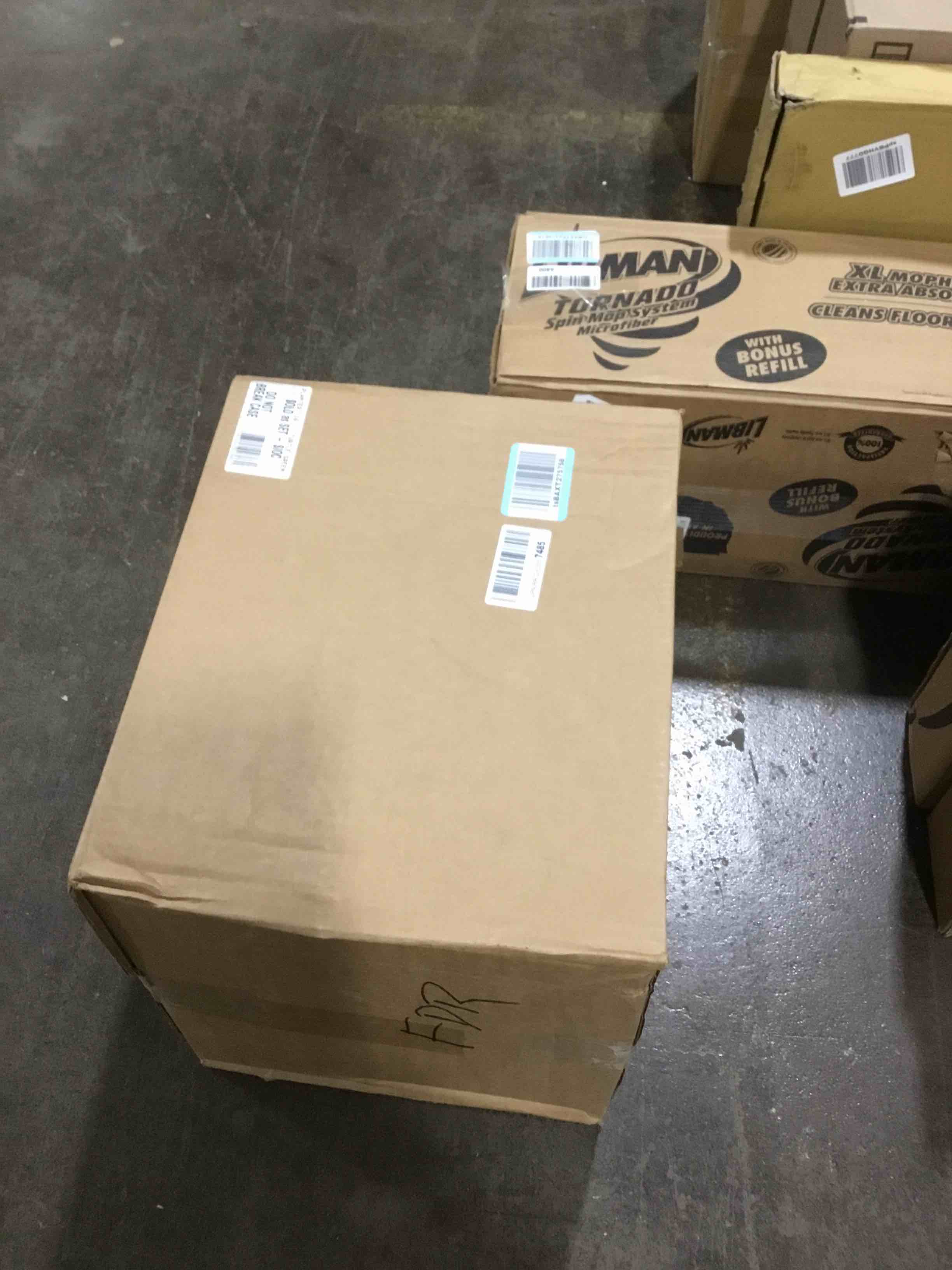 https://s3.amazonaws.com/lotting-images-prod/bidfta/GRN5511905_1703683667597.jpeg