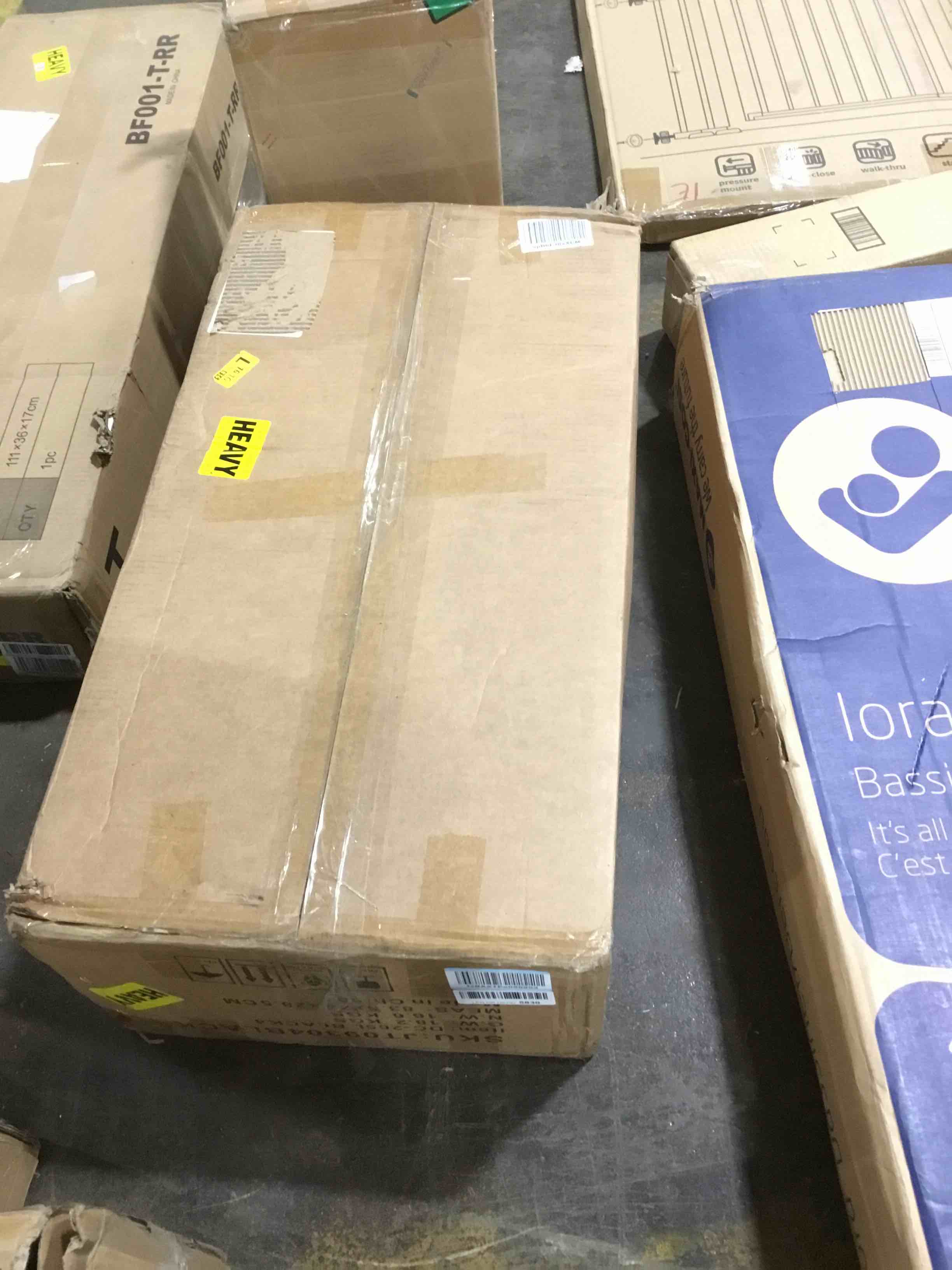 https://s3.amazonaws.com/lotting-images-prod/bidfta/GRN5513013_1702302269691.jpeg