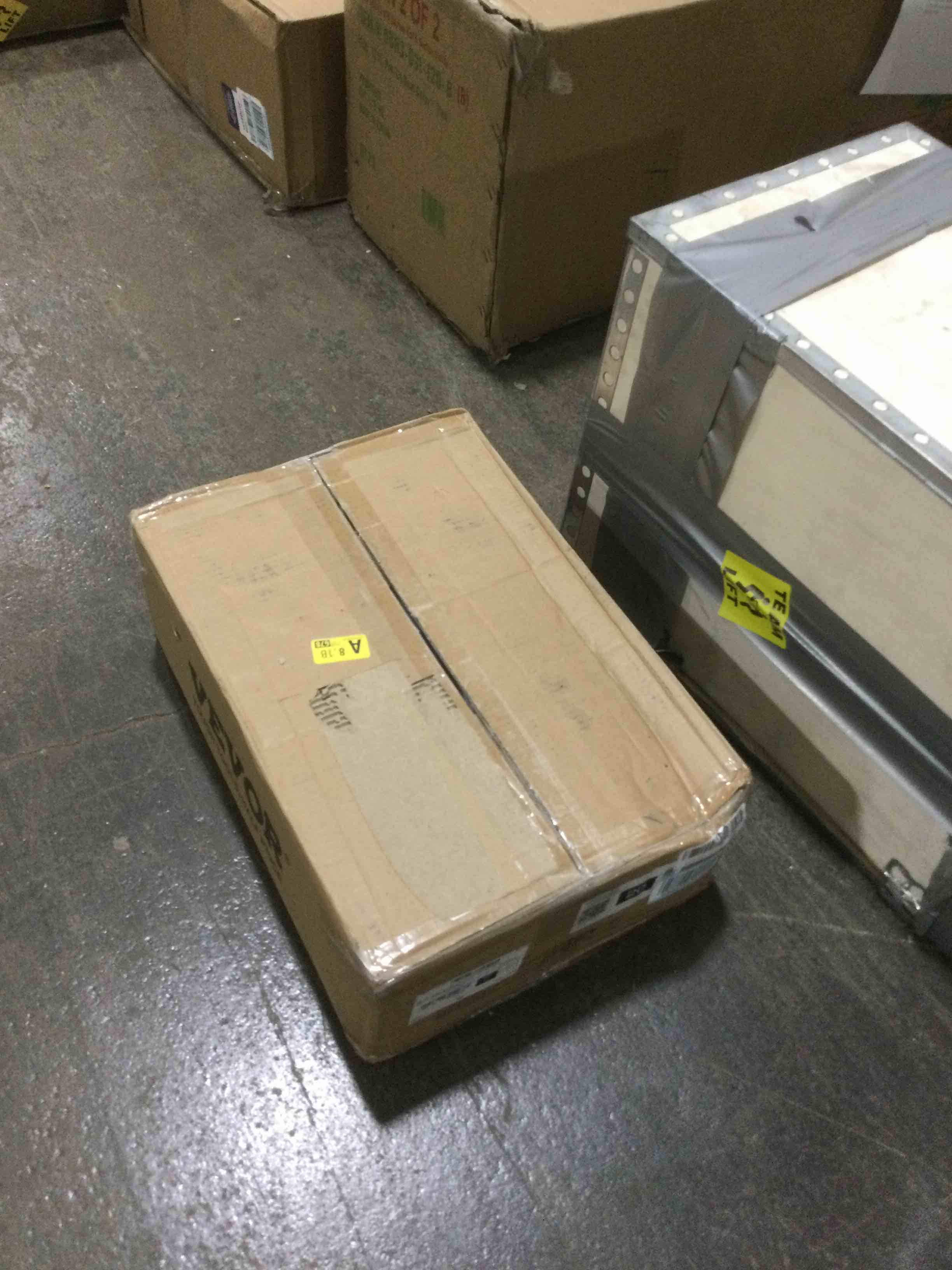 https://s3.amazonaws.com/lotting-images-prod/bidfta/GRN5513130_1702304163600.jpeg