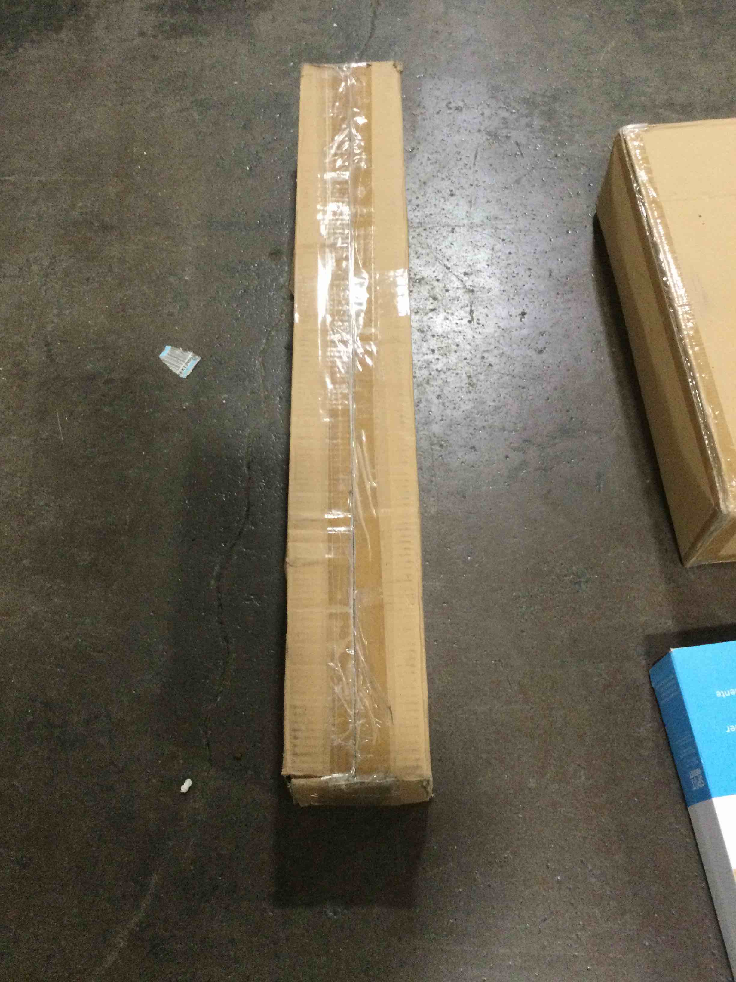 https://s3.amazonaws.com/lotting-images-prod/bidfta/GRN5513233_1702310643375.jpeg