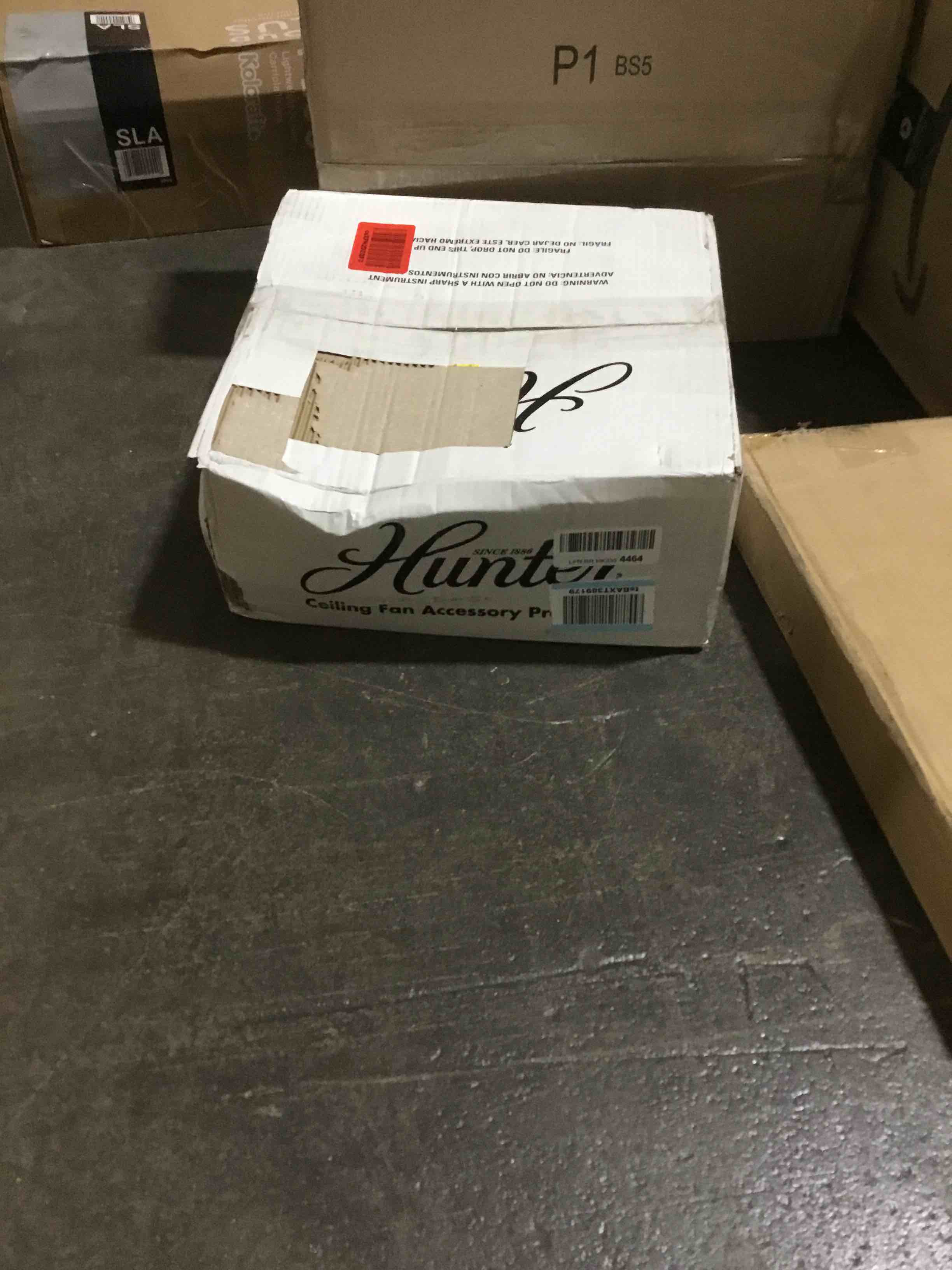 https://s3.amazonaws.com/lotting-images-prod/bidfta/GRN5513482_1702415403862.jpeg
