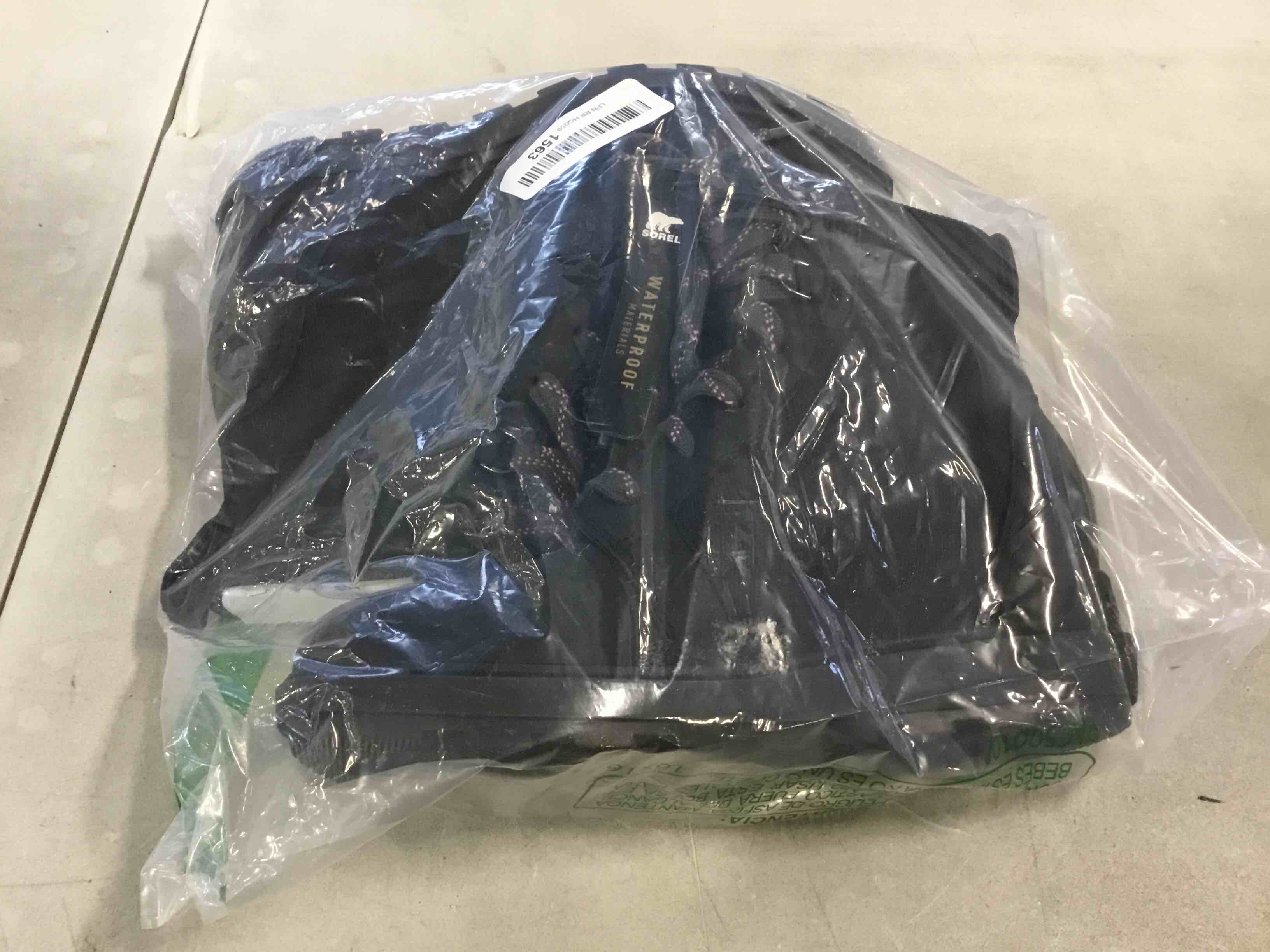 https://s3.amazonaws.com/lotting-images-prod/bidfta/GRN5534368_1704396793823.jpeg