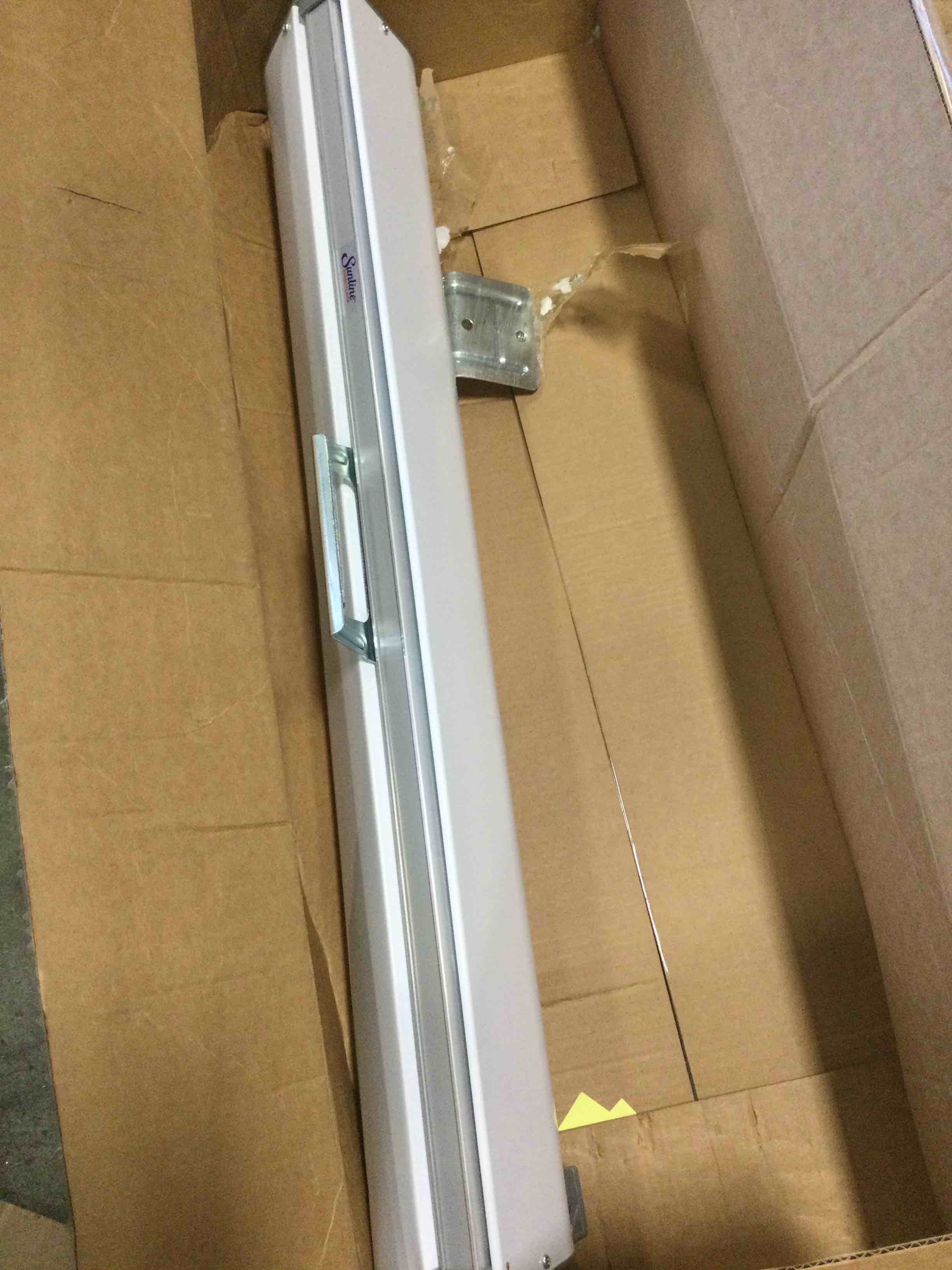 https://s3.amazonaws.com/lotting-images-prod/bidfta/GRN5535304_1705439480019.jpeg