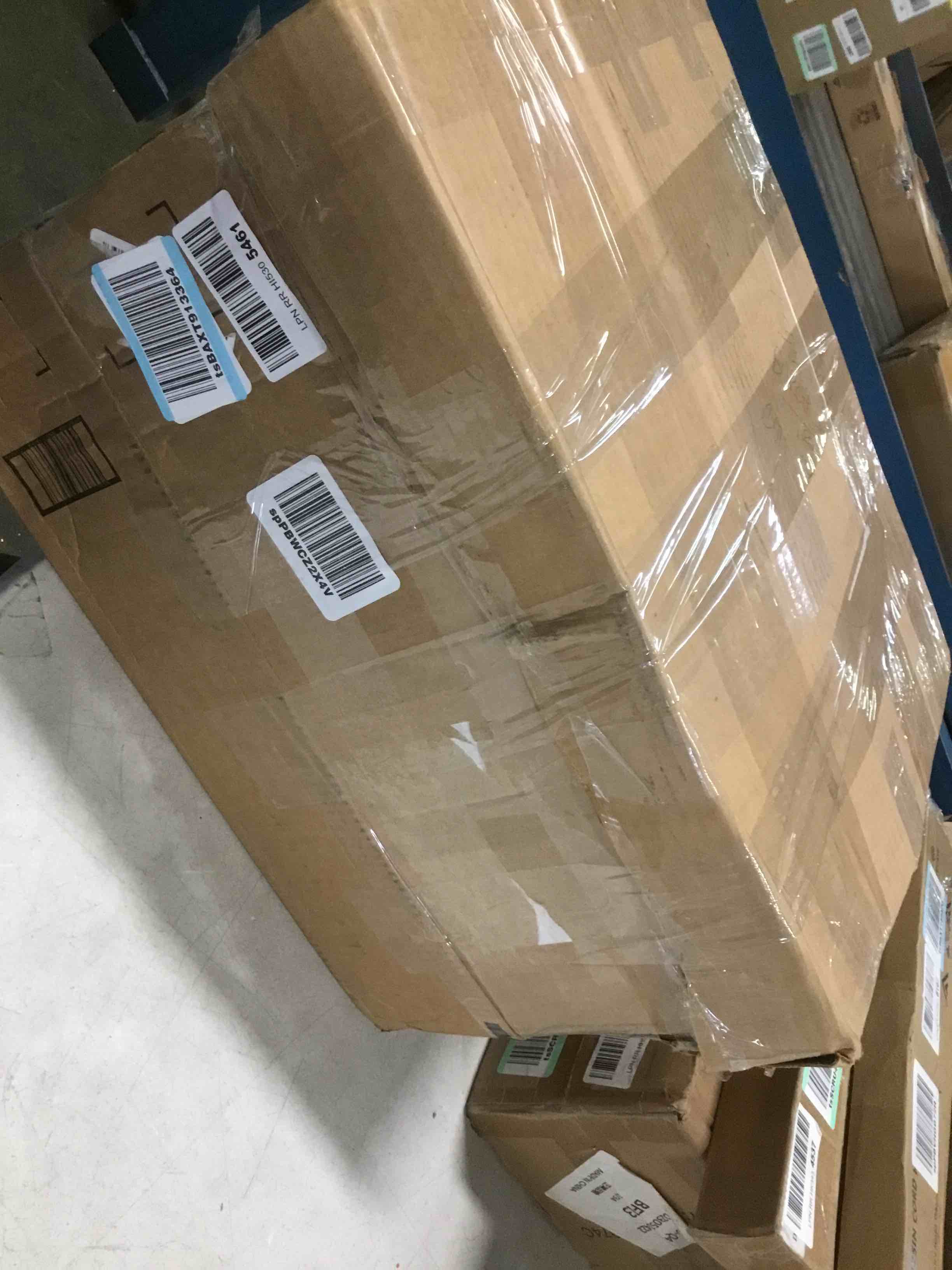 https://s3.amazonaws.com/lotting-images-prod/bidfta/GRN5537369_1703615757321.jpeg