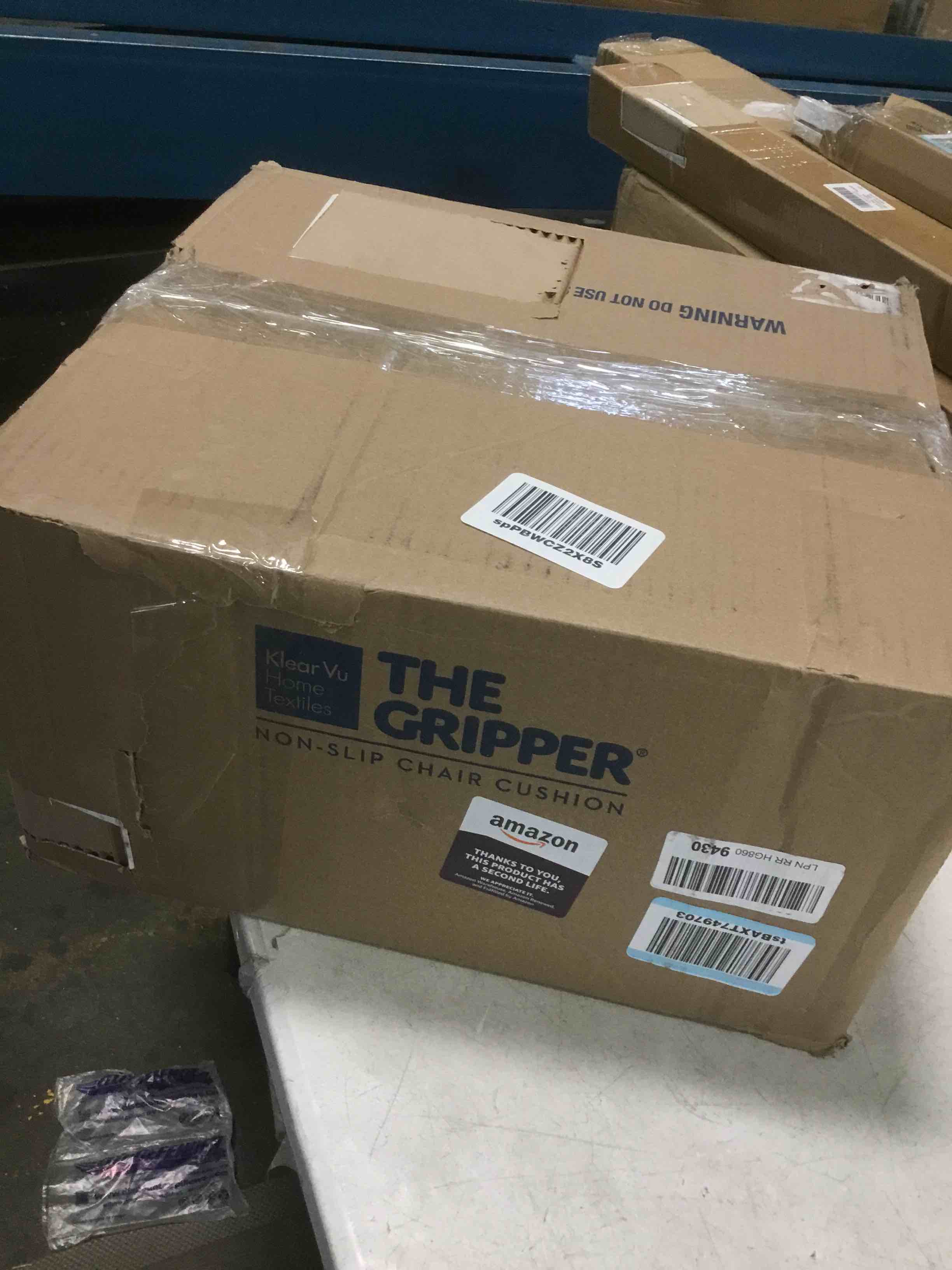 https://s3.amazonaws.com/lotting-images-prod/bidfta/GRN5537389_1703618056441.jpeg