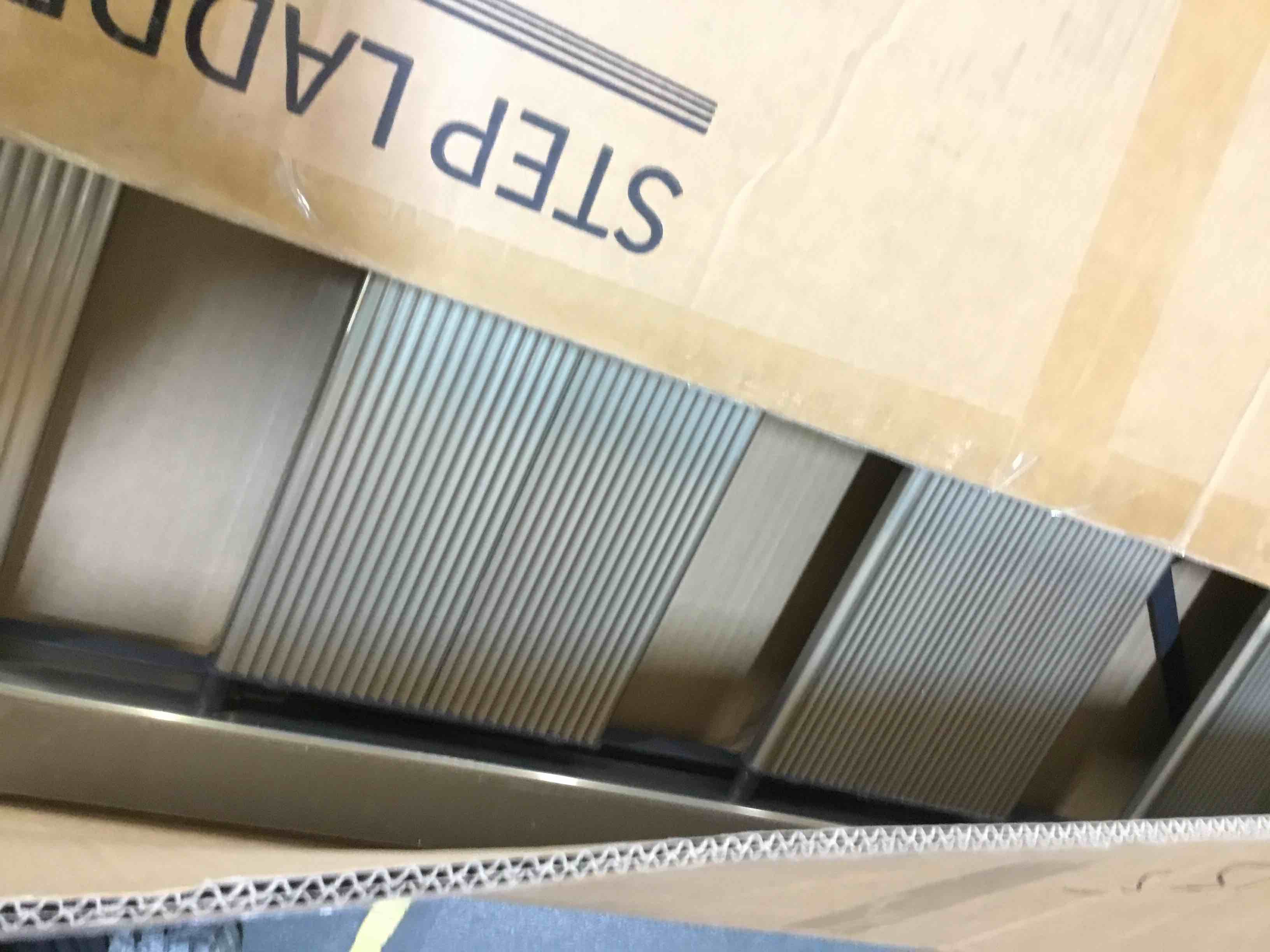 https://s3.amazonaws.com/lotting-images-prod/bidfta/GRN5539833_1704820510269.jpeg
