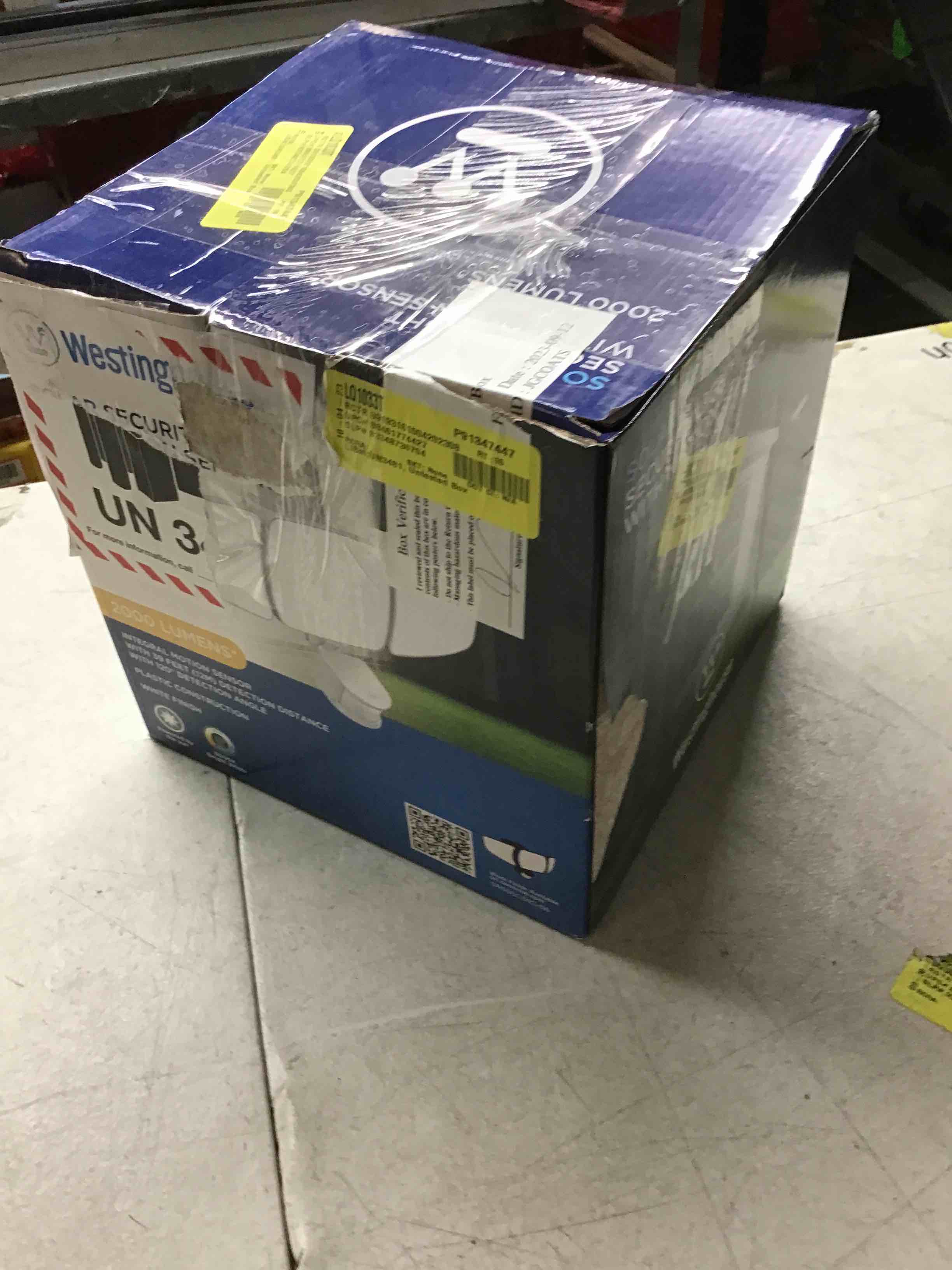 https://s3.amazonaws.com/lotting-images-prod/bidfta/GRN5540045_1697138402640.jpeg