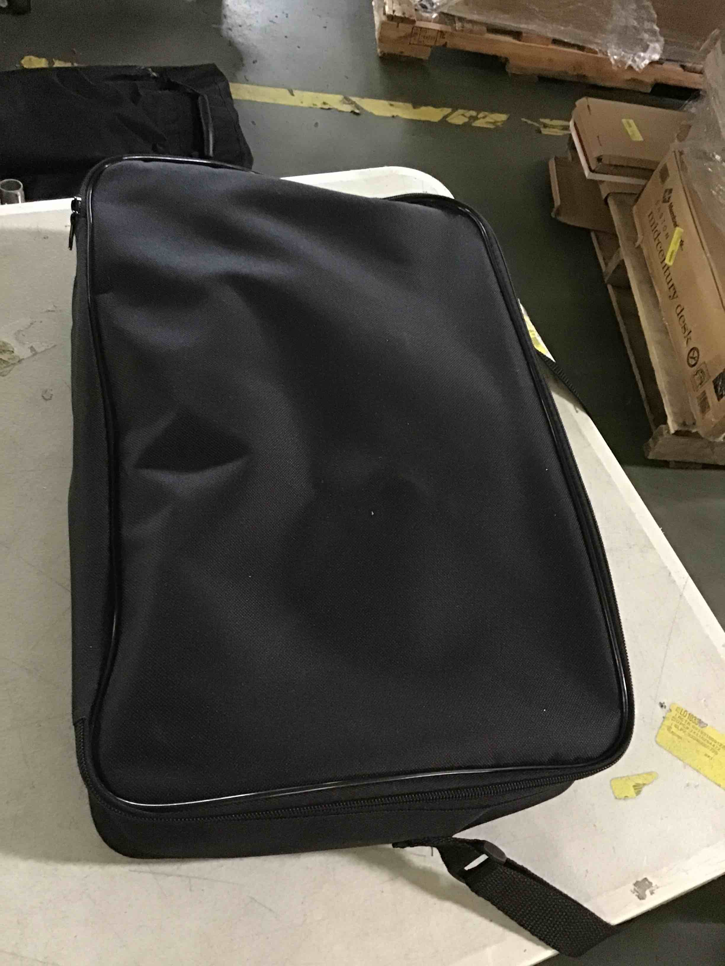 https://s3.amazonaws.com/lotting-images-prod/bidfta/GRN5541090_1698088340925.jpeg