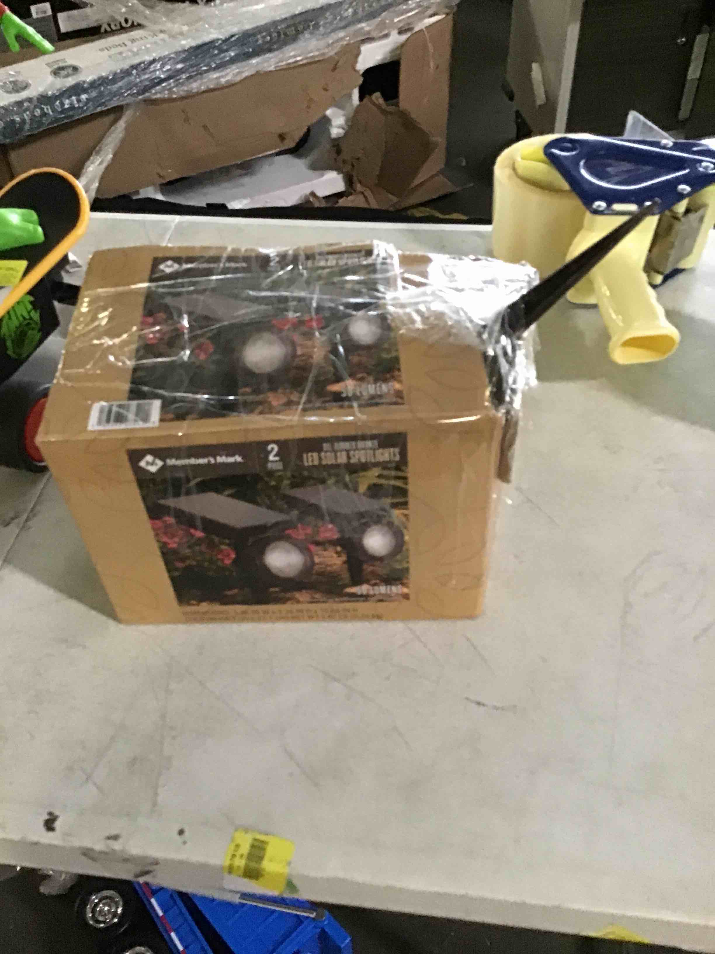 https://s3.amazonaws.com/lotting-images-prod/bidfta/GRN5541106_1698091269489.jpeg