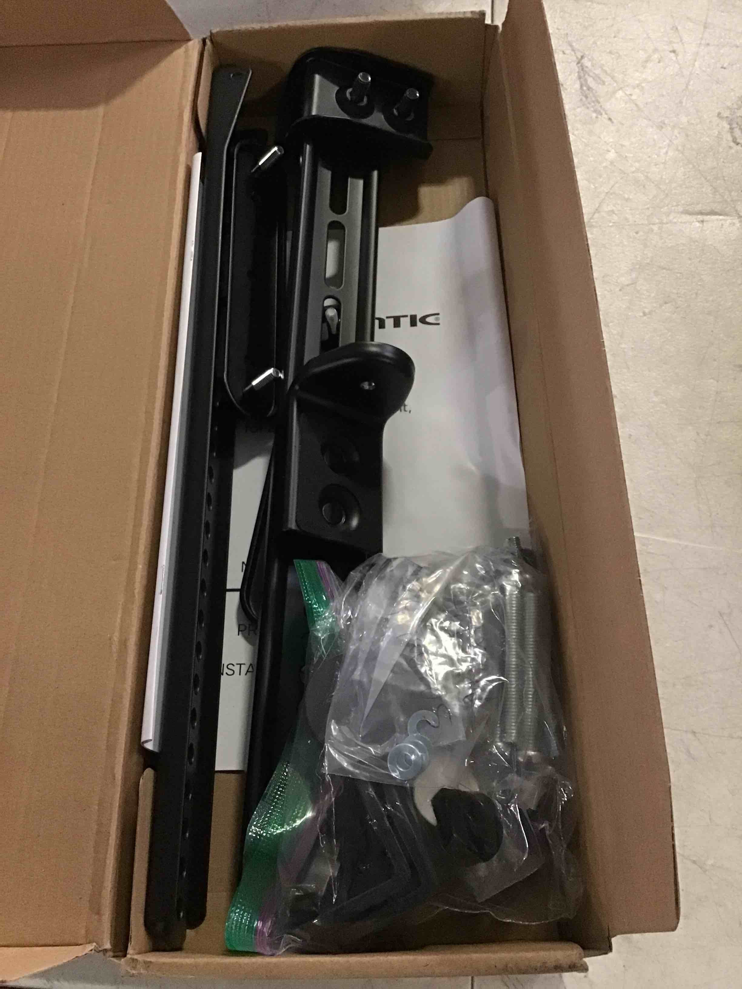 https://s3.amazonaws.com/lotting-images-prod/bidfta/GRN5542511_1699454586873.jpeg