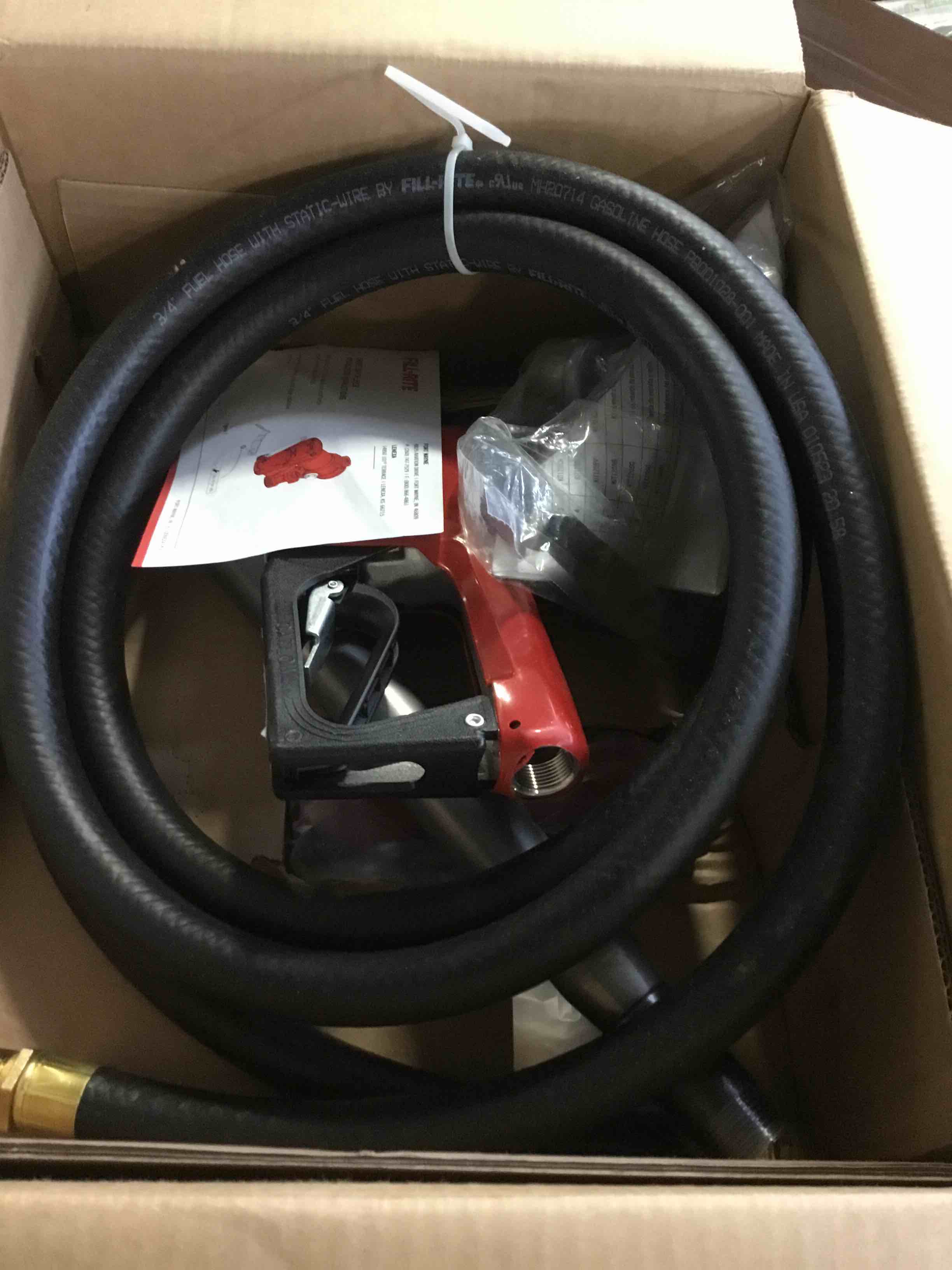 https://s3.amazonaws.com/lotting-images-prod/bidfta/GRN5544110_1698676815991.jpeg
