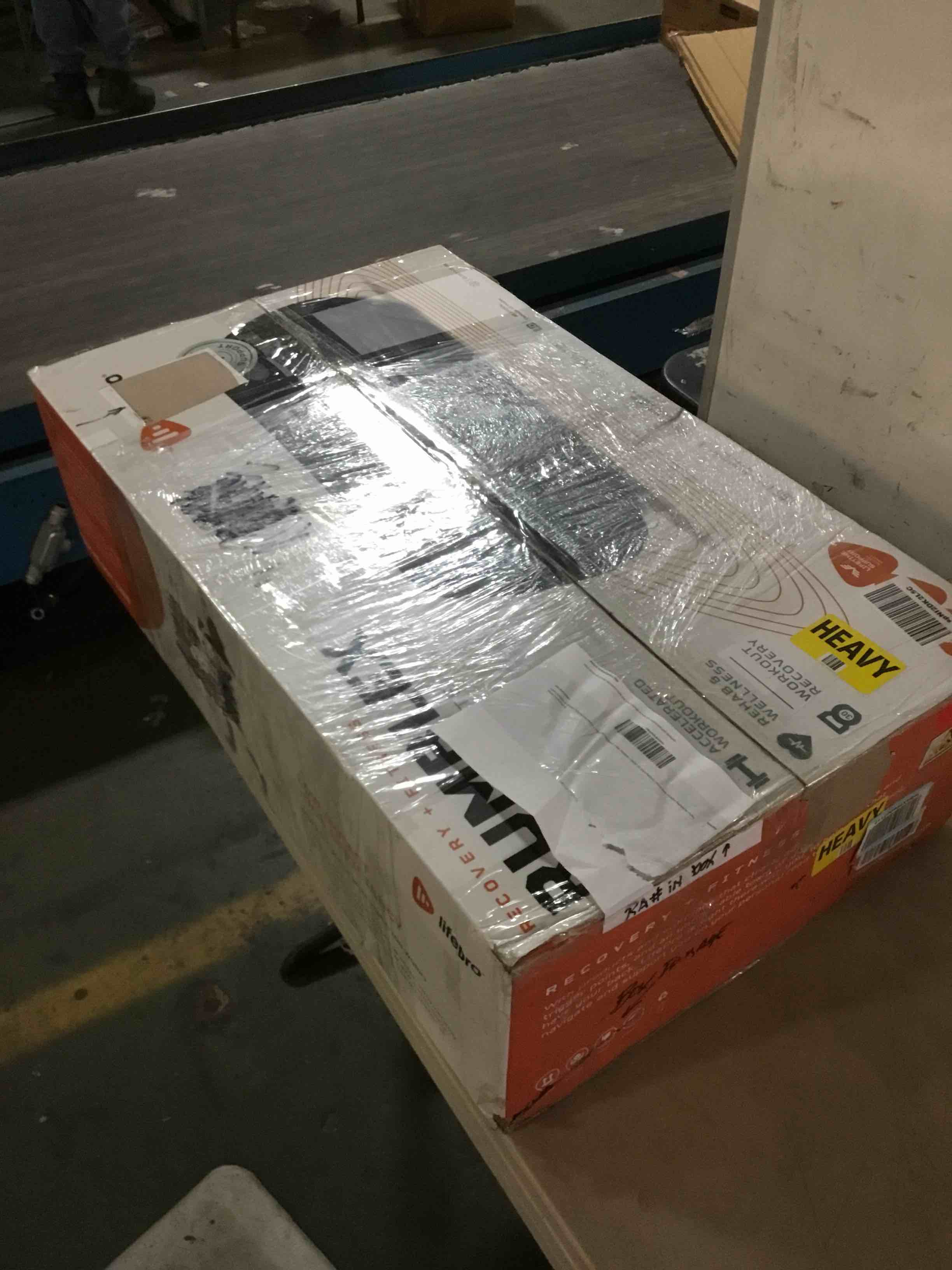 https://s3.amazonaws.com/lotting-images-prod/bidfta/GRN5545343_1698412949850.jpeg