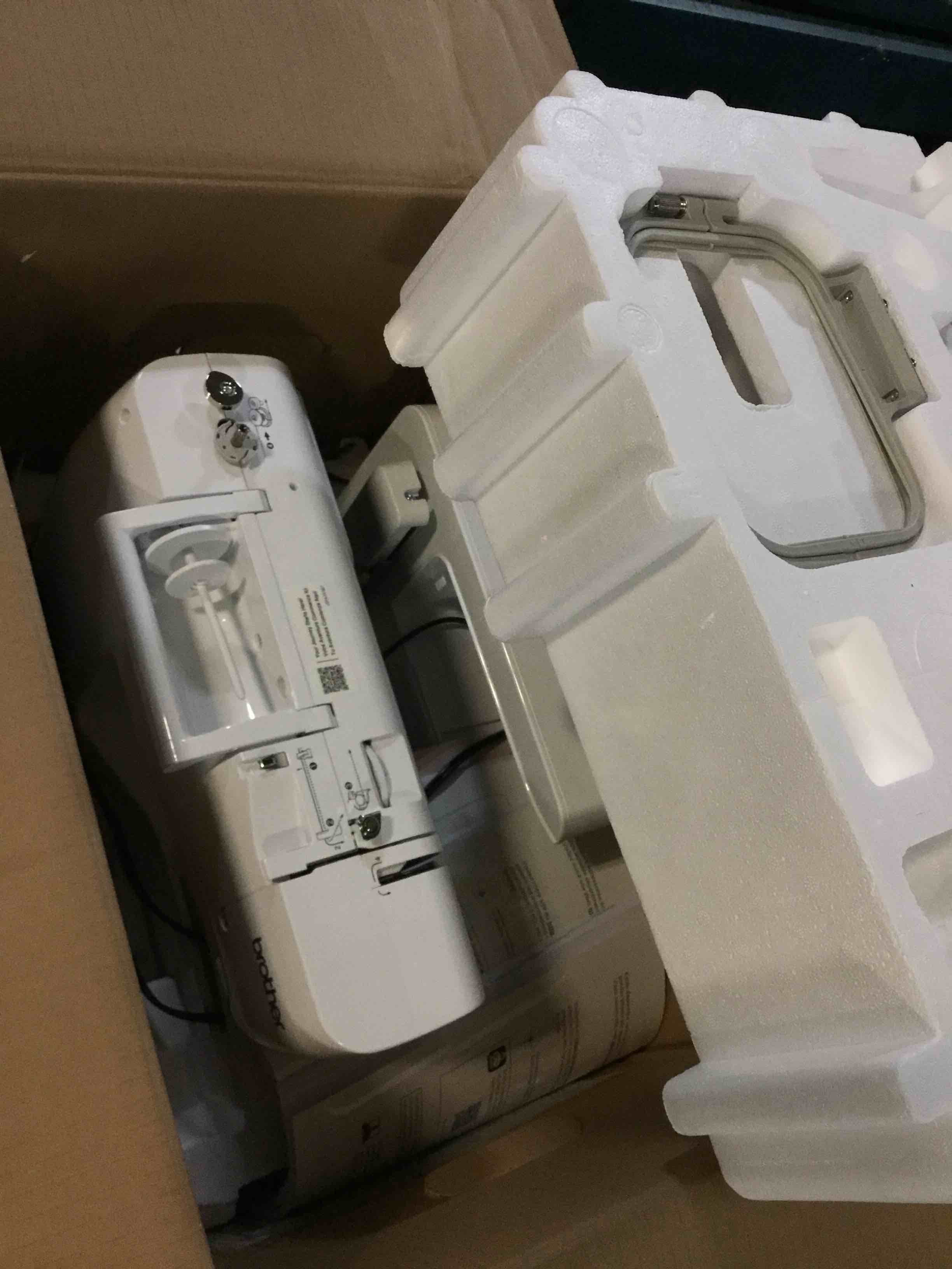 https://s3.amazonaws.com/lotting-images-prod/bidfta/GRN5545433_1698670712921.jpeg