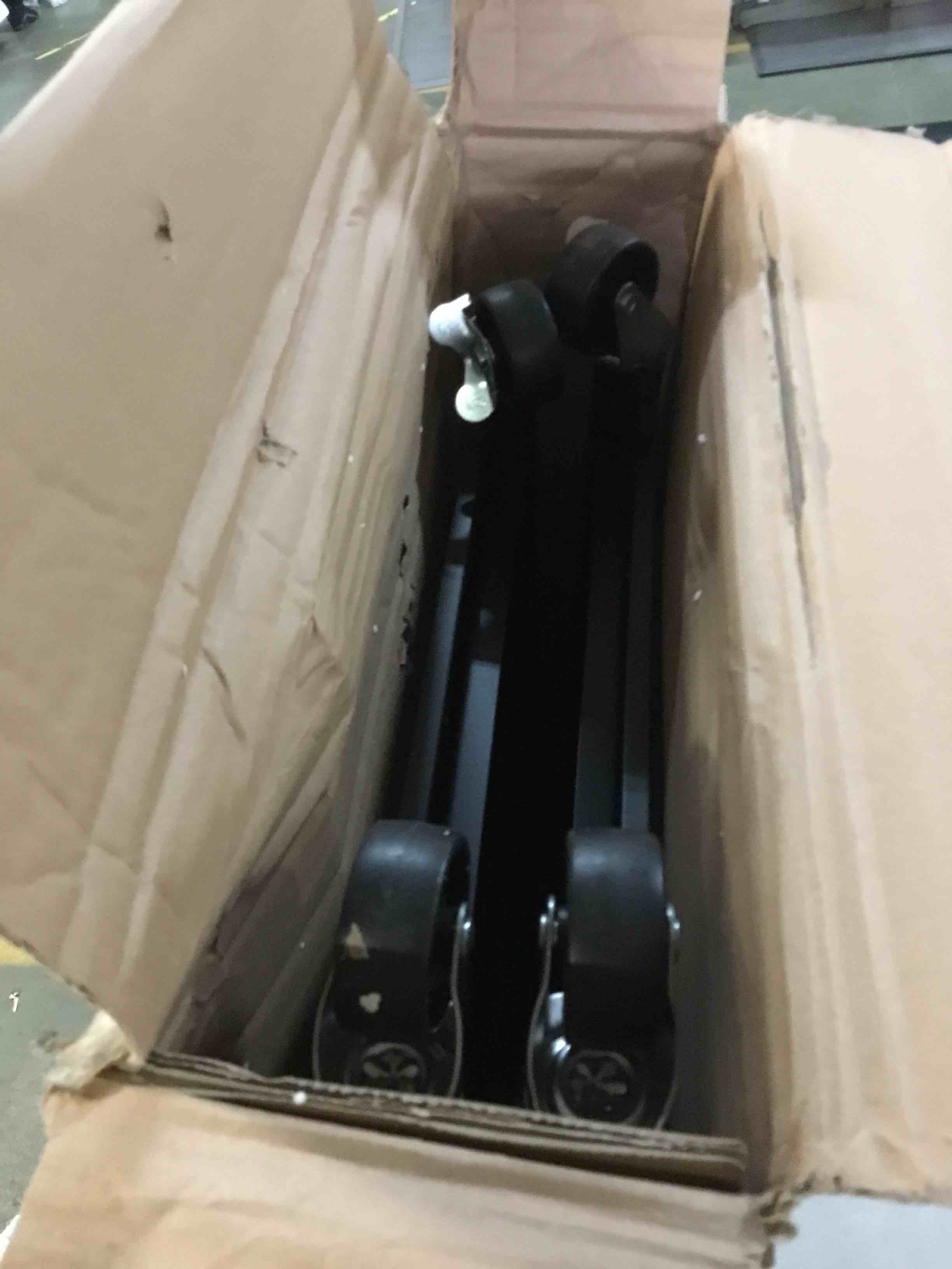 https://s3.amazonaws.com/lotting-images-prod/bidfta/GRN5545510_1698686761888.jpeg