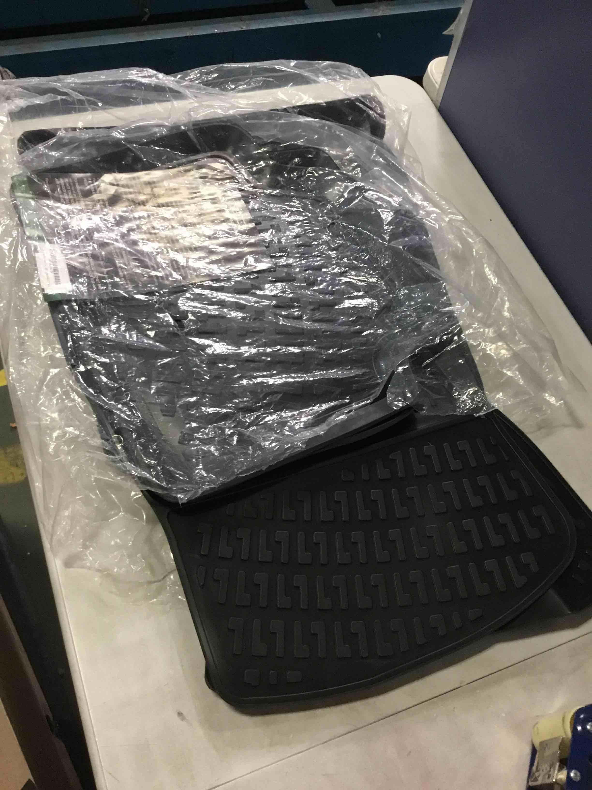 https://s3.amazonaws.com/lotting-images-prod/bidfta/GRN5545917_1698863453809.jpeg