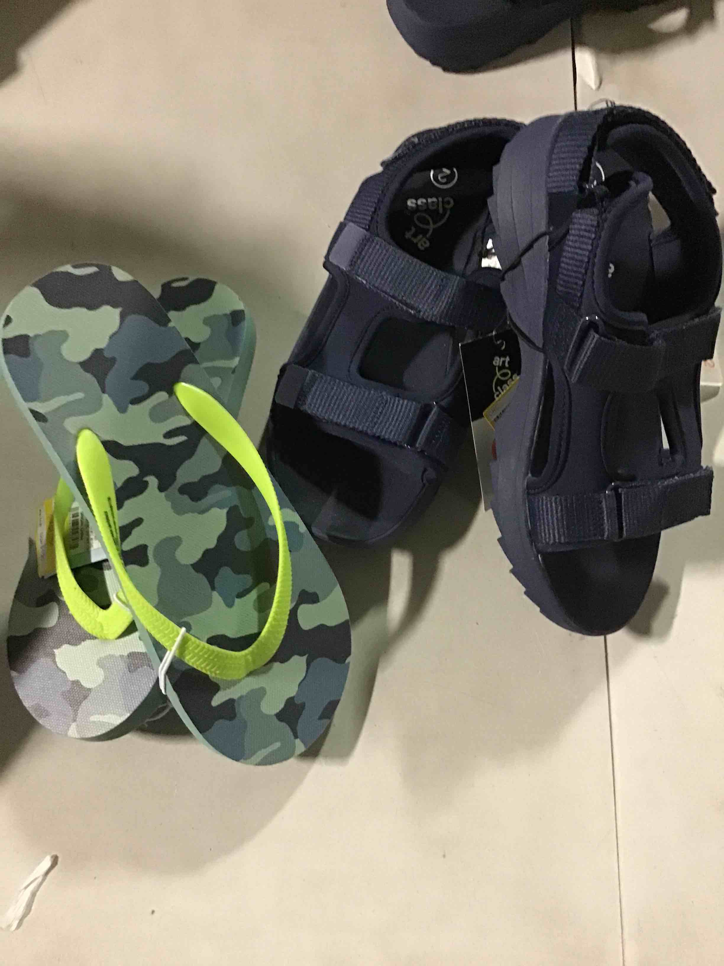 Pair of 2 sets of beach shoes 