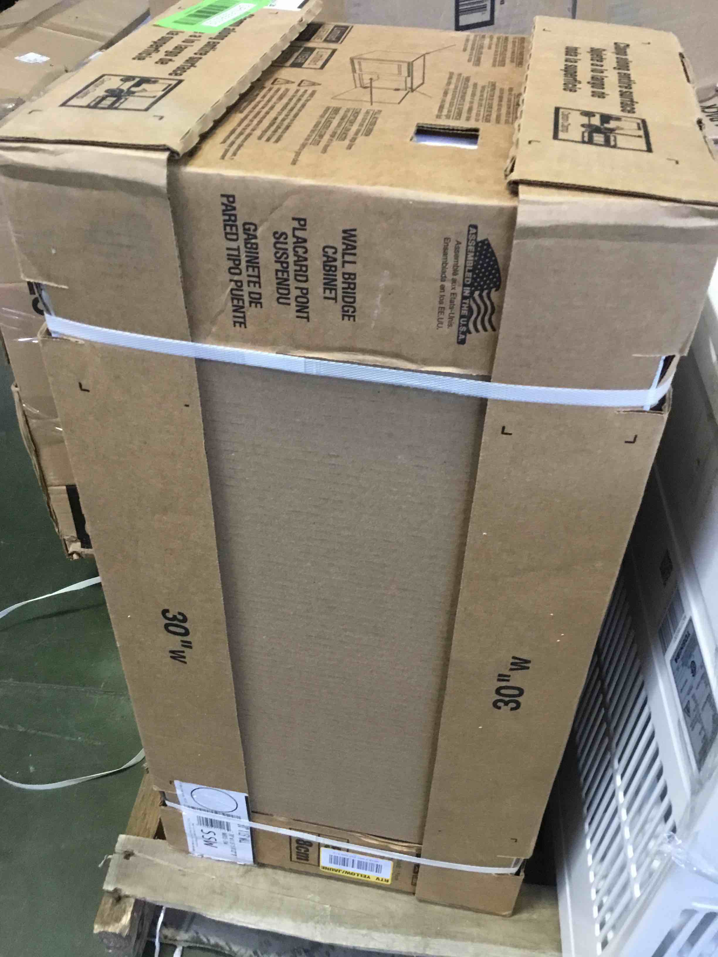 https://s3.amazonaws.com/lotting-images-prod/bidfta/GRN5556039_1697038440602.jpeg