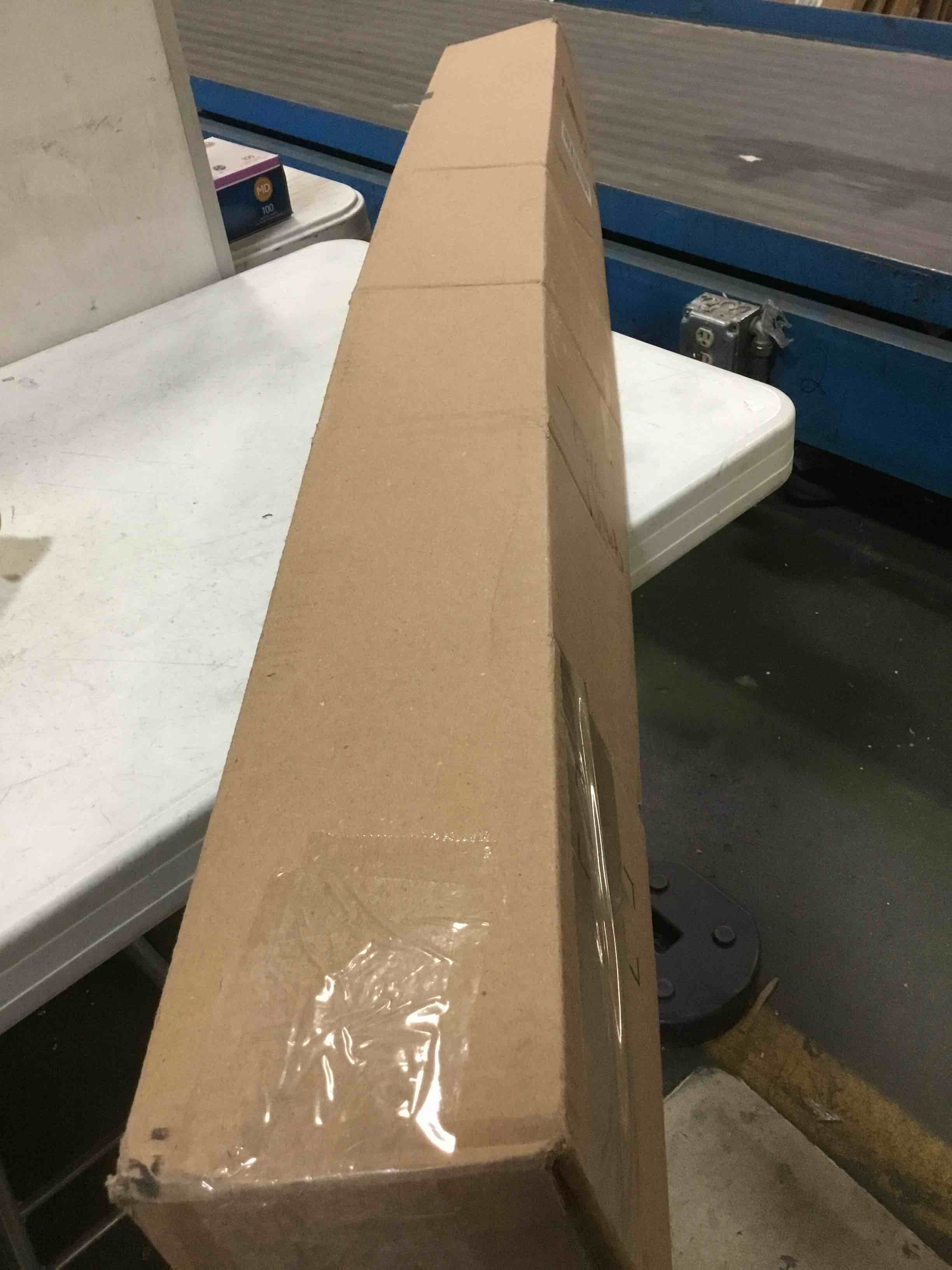 https://s3.amazonaws.com/lotting-images-prod/bidfta/GRN5556824_1696958236031.jpeg