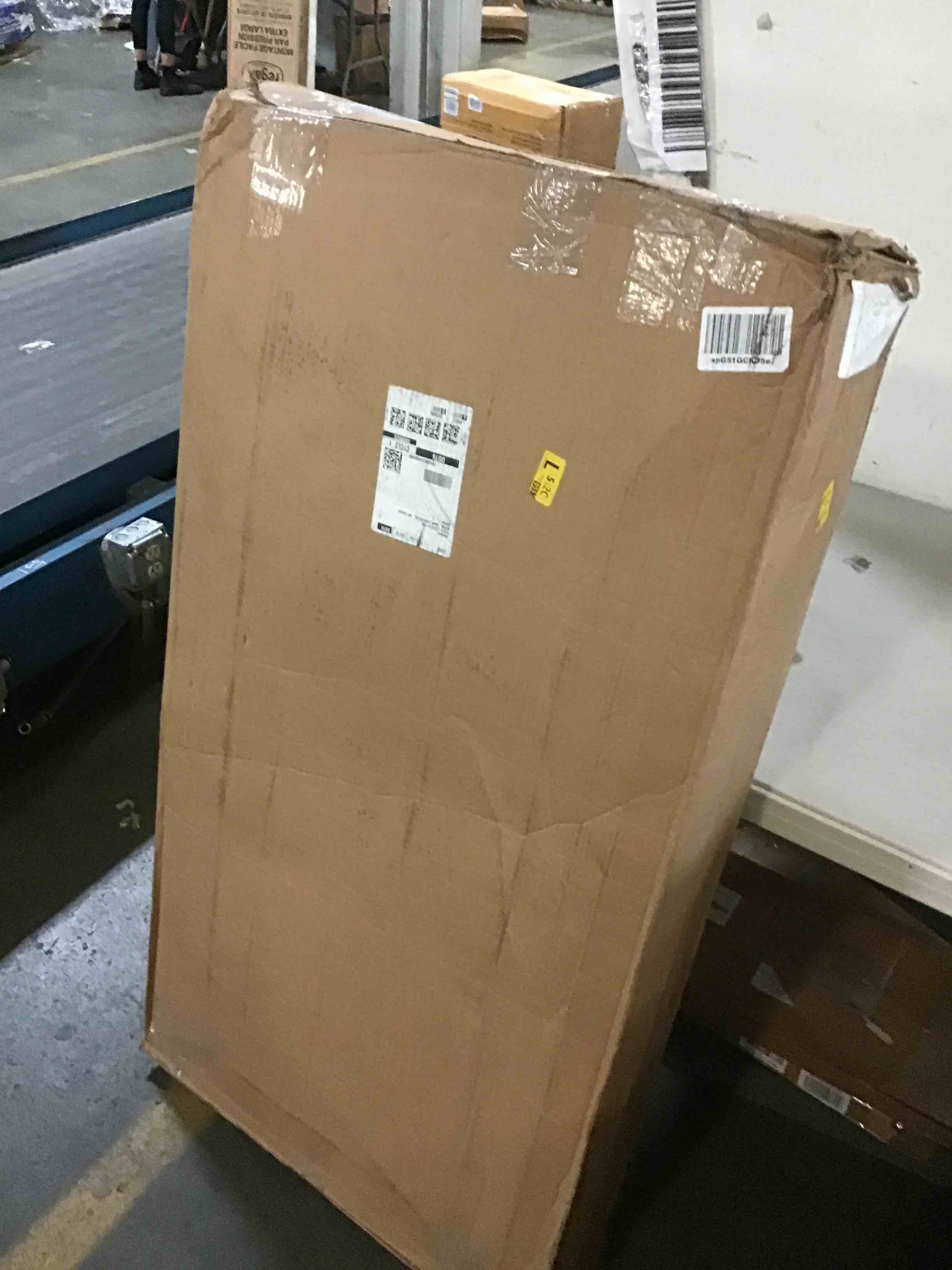https://s3.amazonaws.com/lotting-images-prod/bidfta/GRN5562460_1696420977986.jpeg