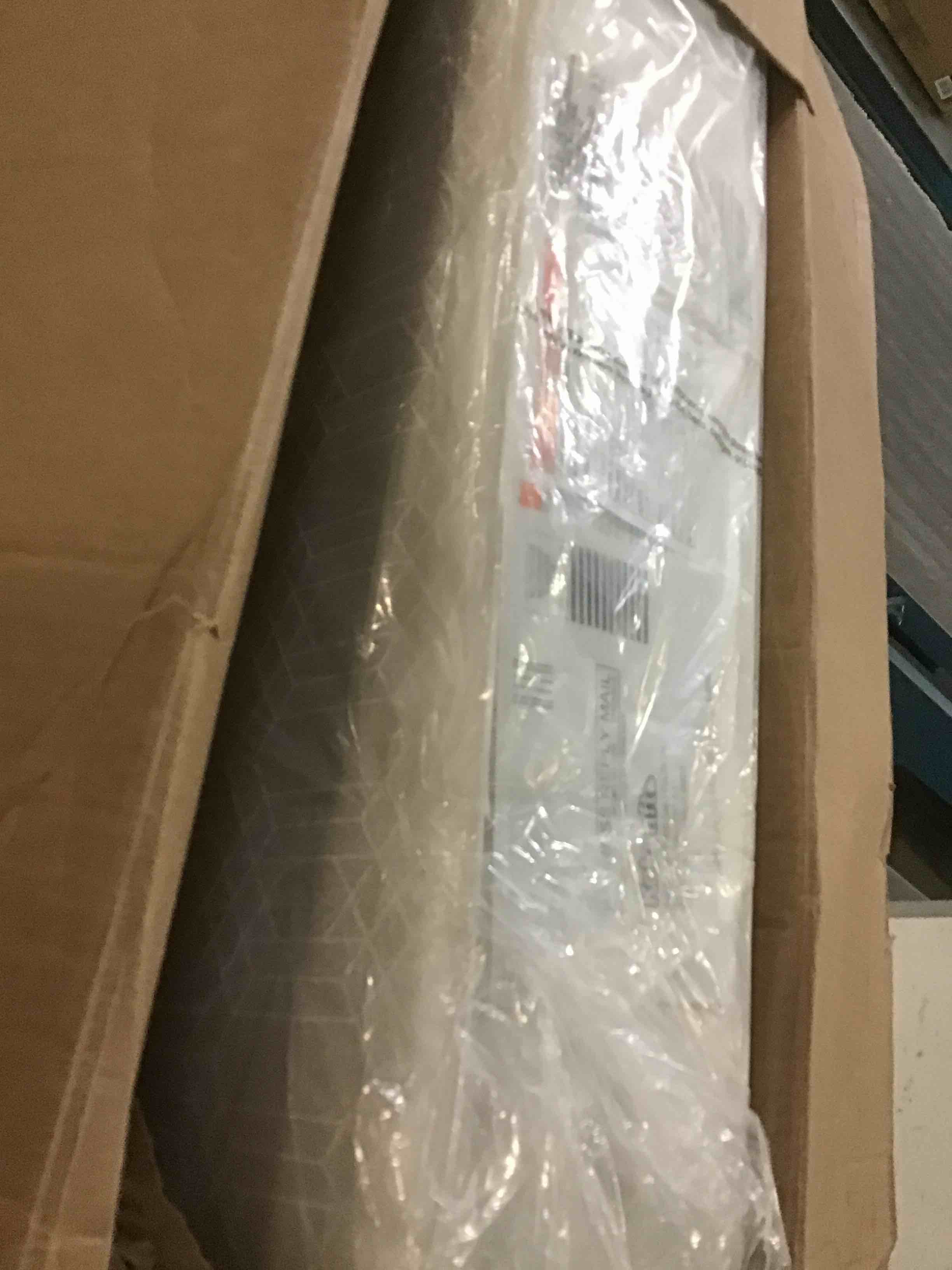 https://s3.amazonaws.com/lotting-images-prod/bidfta/GRN5562460_1696421001123.jpeg