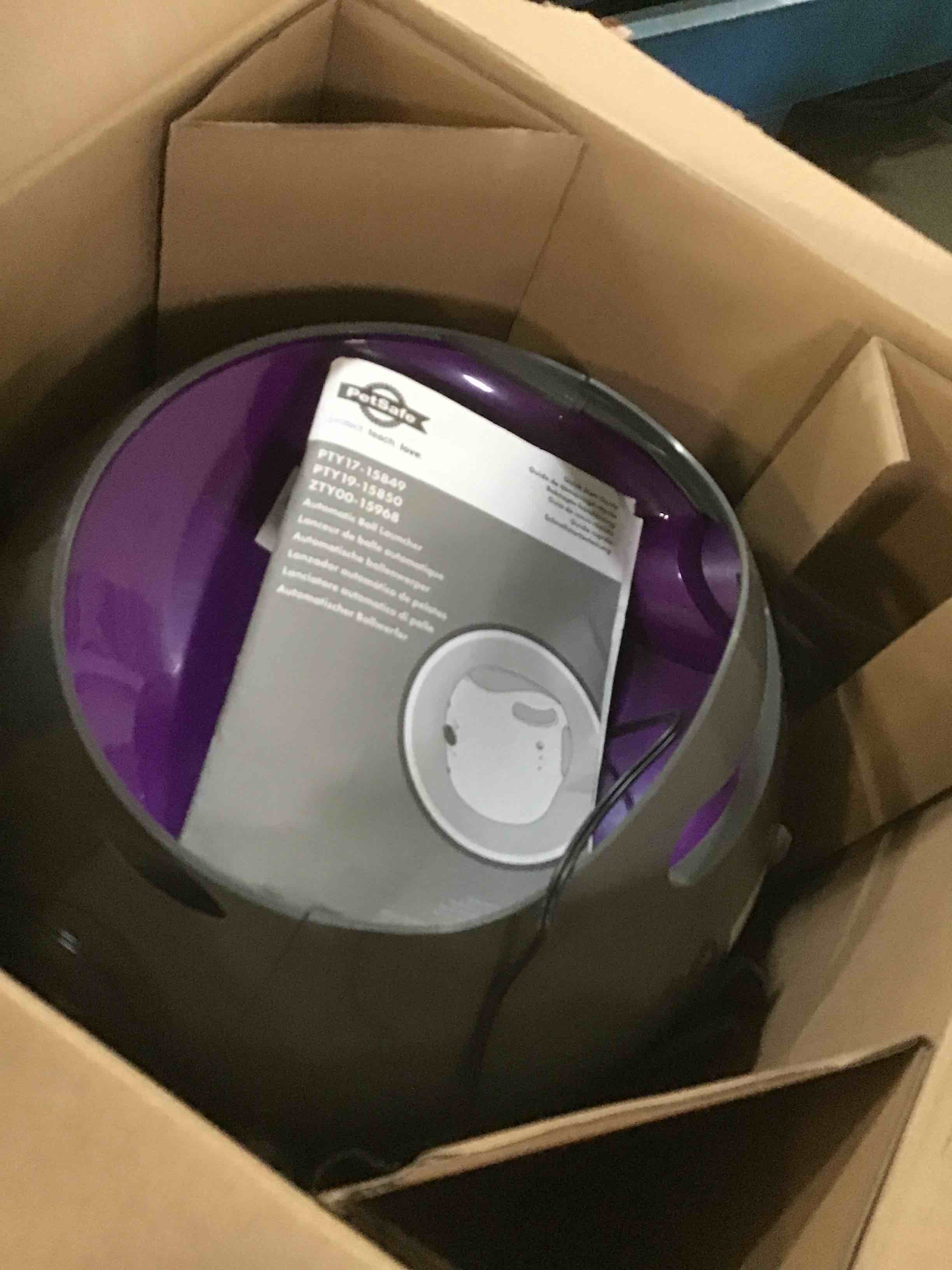 https://s3.amazonaws.com/lotting-images-prod/bidfta/GRN5562612_1696444012523.jpeg