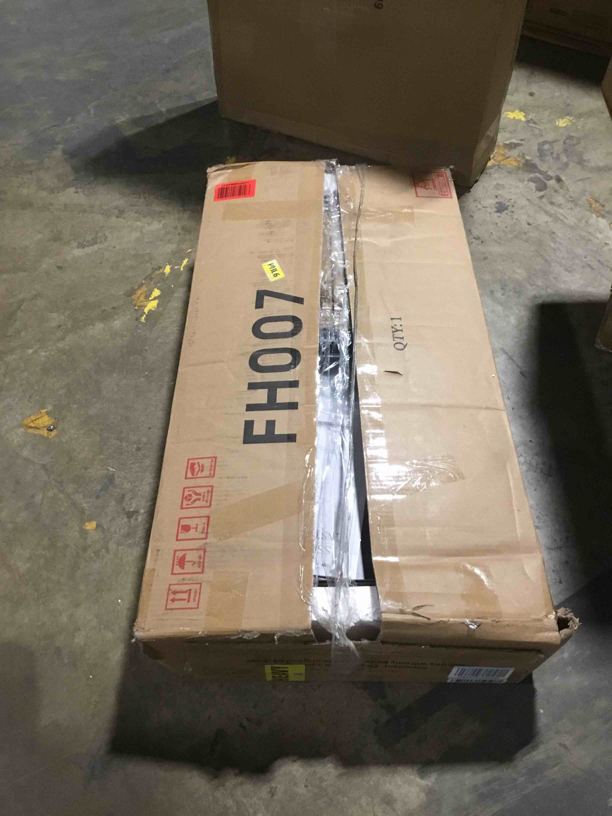 https://s3.amazonaws.com/lotting-images-prod/bidfta/GRN5565501_1702907618149.jpeg