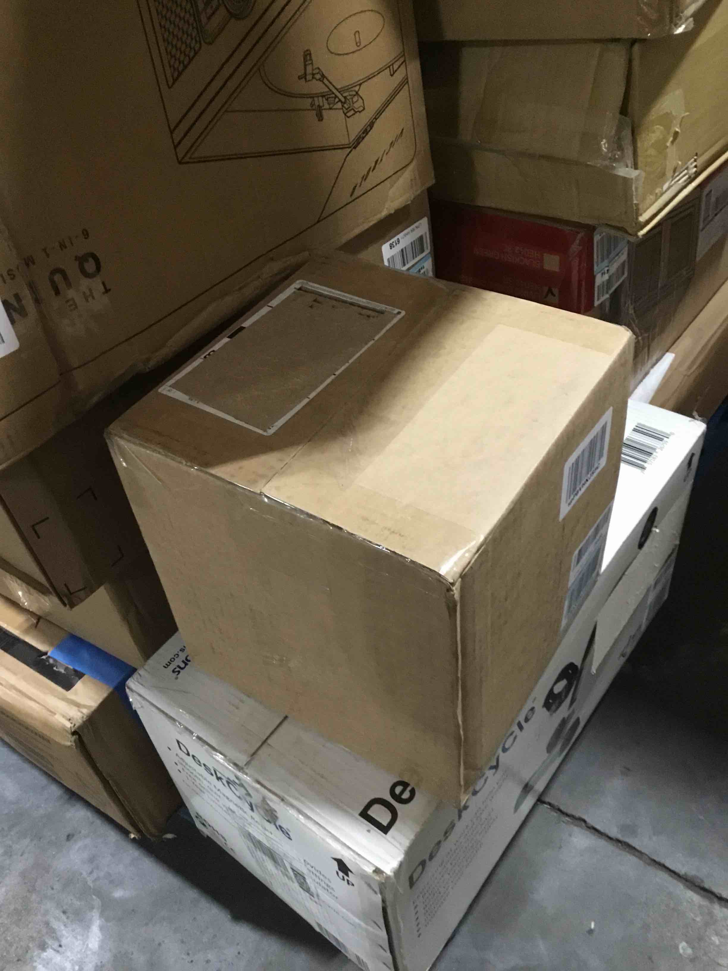 https://s3.amazonaws.com/lotting-images-prod/bidfta/GRN5565709_1703178001387.jpeg