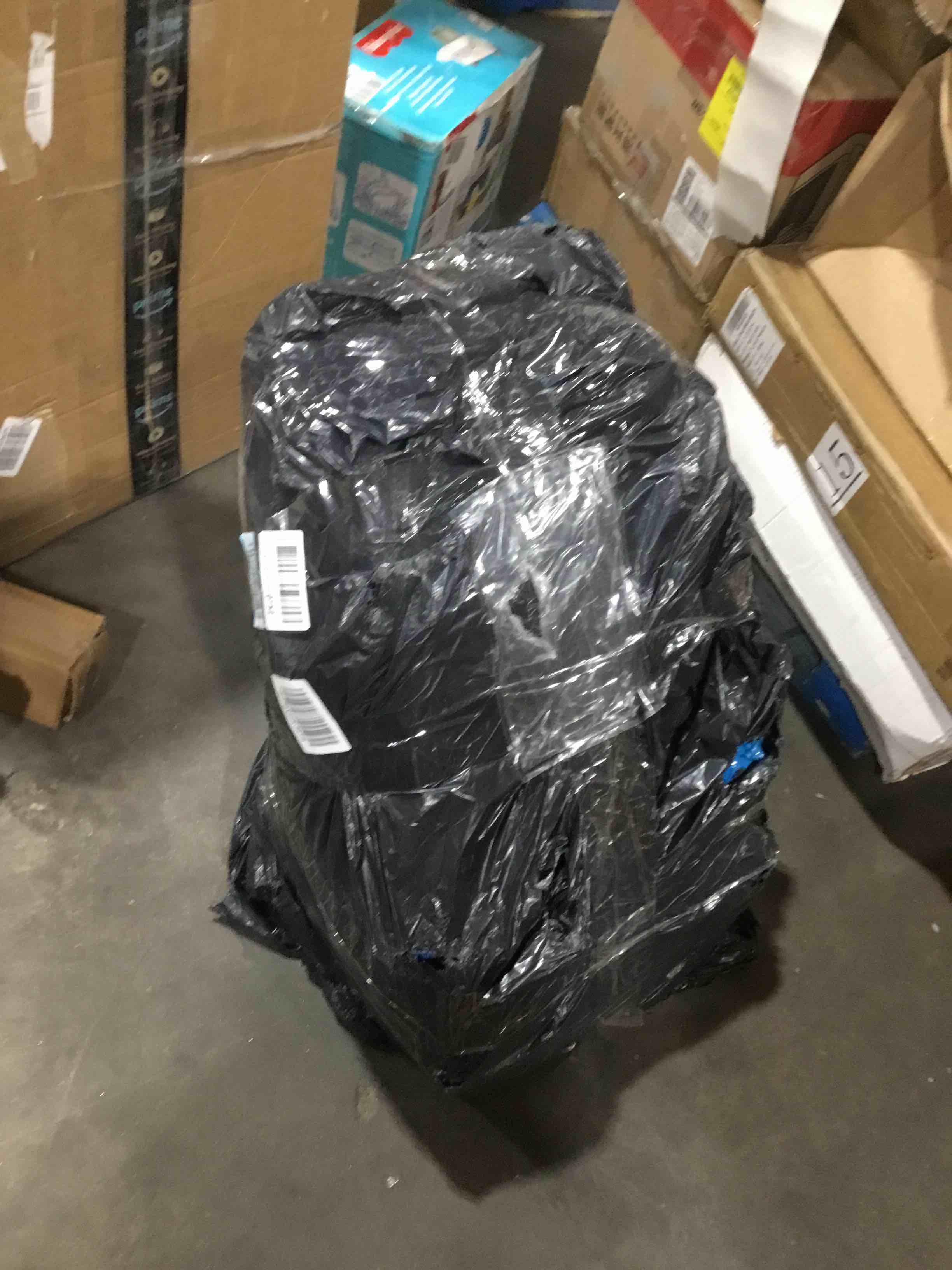 https://s3.amazonaws.com/lotting-images-prod/bidfta/GRN5565717_1703178366636.jpeg