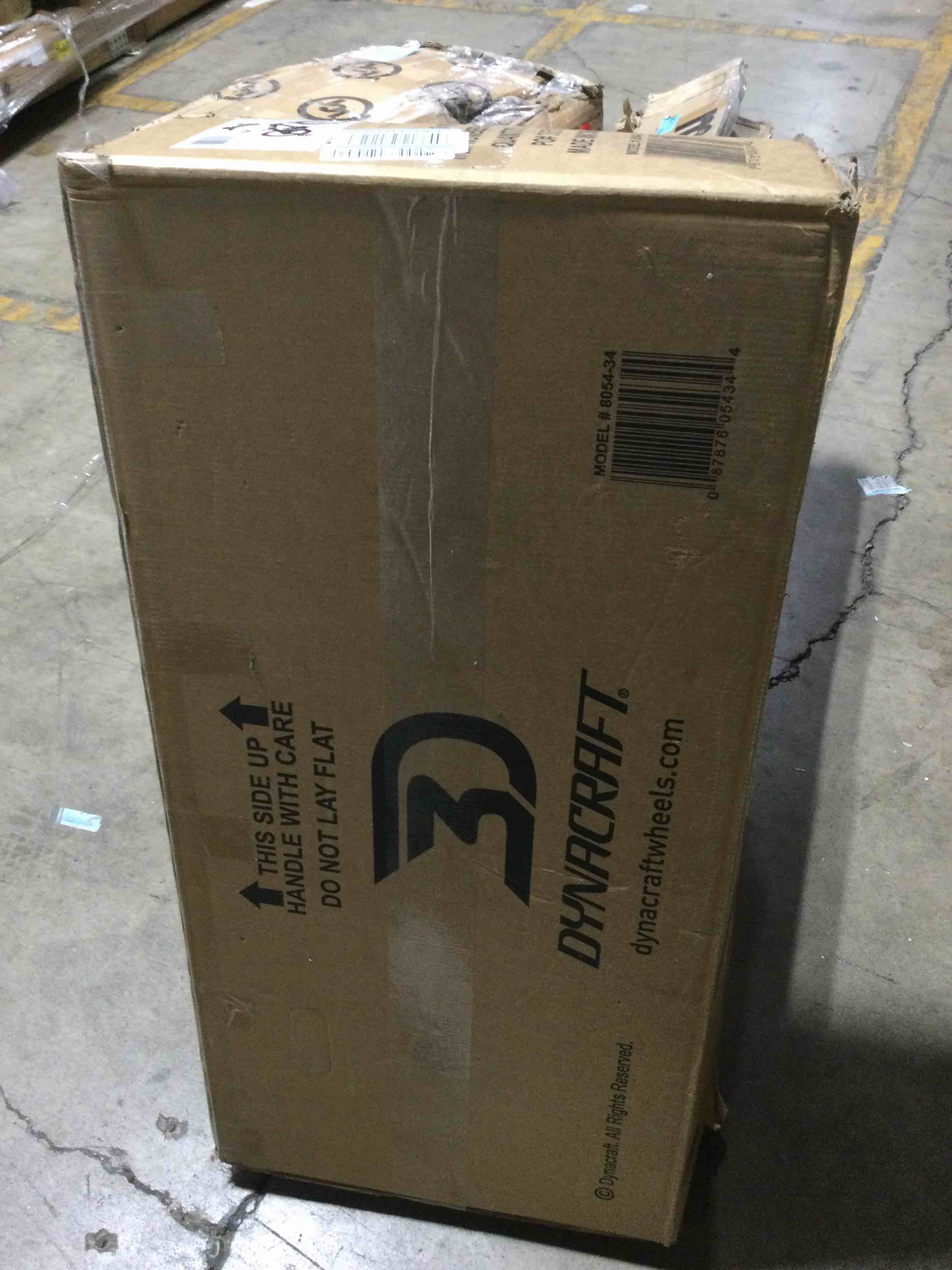 https://s3.amazonaws.com/lotting-images-prod/bidfta/GRN5567031_1706023854817.jpeg