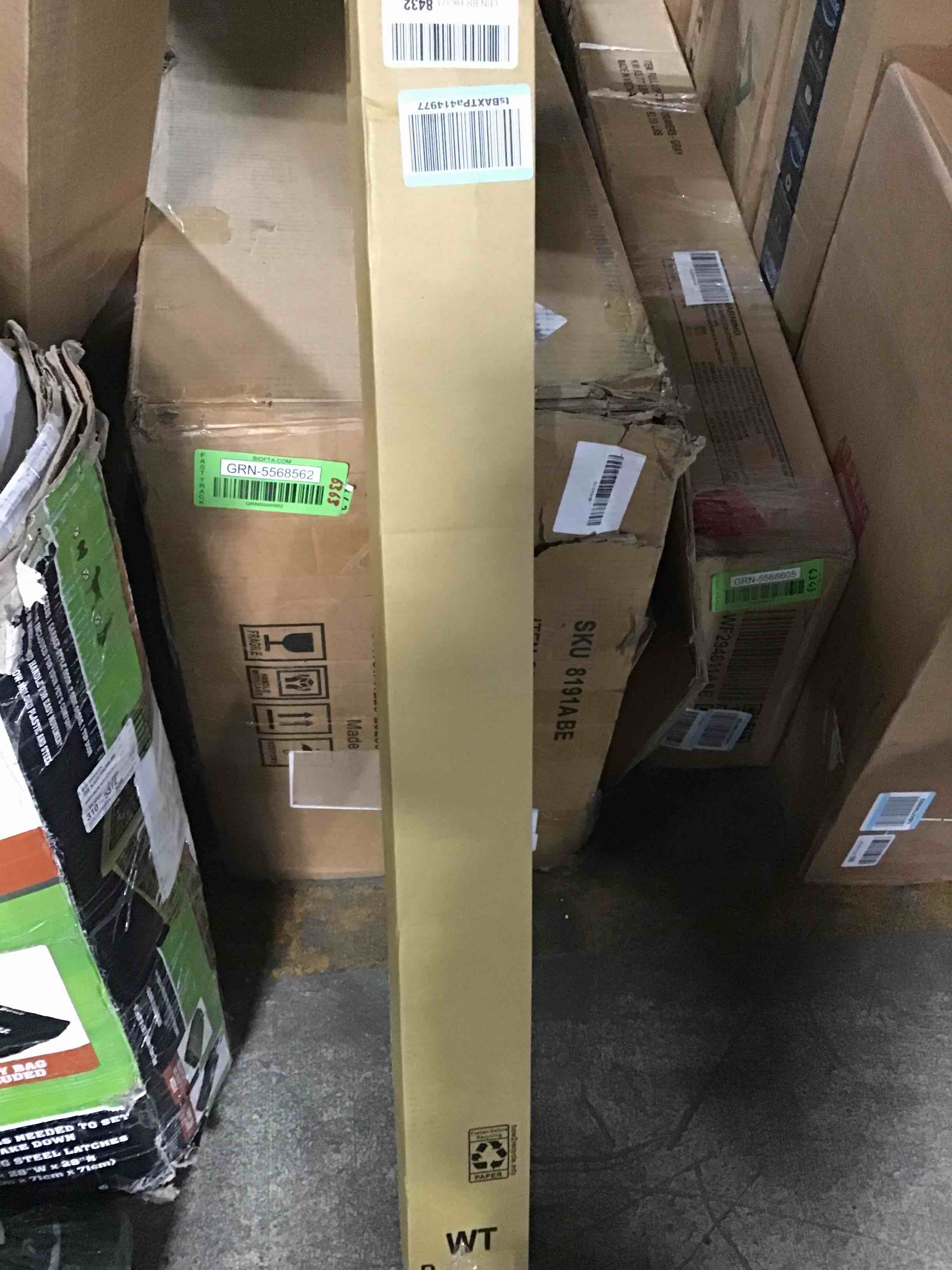 https://s3.amazonaws.com/lotting-images-prod/bidfta/GRN5568616_1702917083007.jpeg